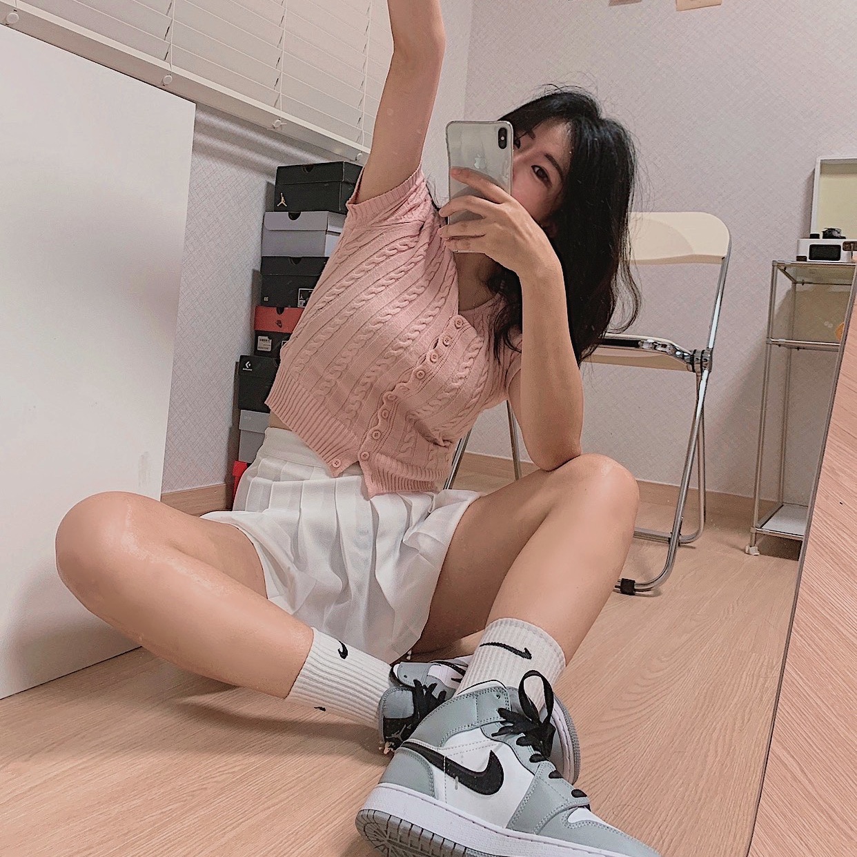 (GS) Jordan 1 Mid Light Smoke Grey 착용 스타일 - 2