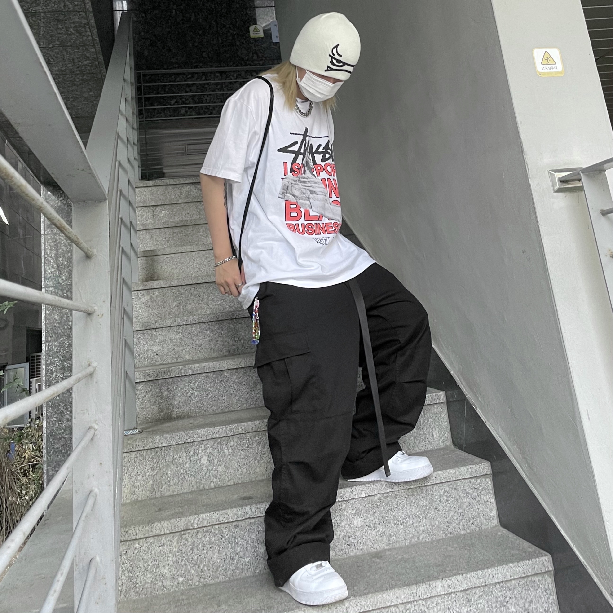 Nike Air Force 1 '07 Low White, Stussy x Off-White 40 WT T-Shirt 착용 스타일 - 1