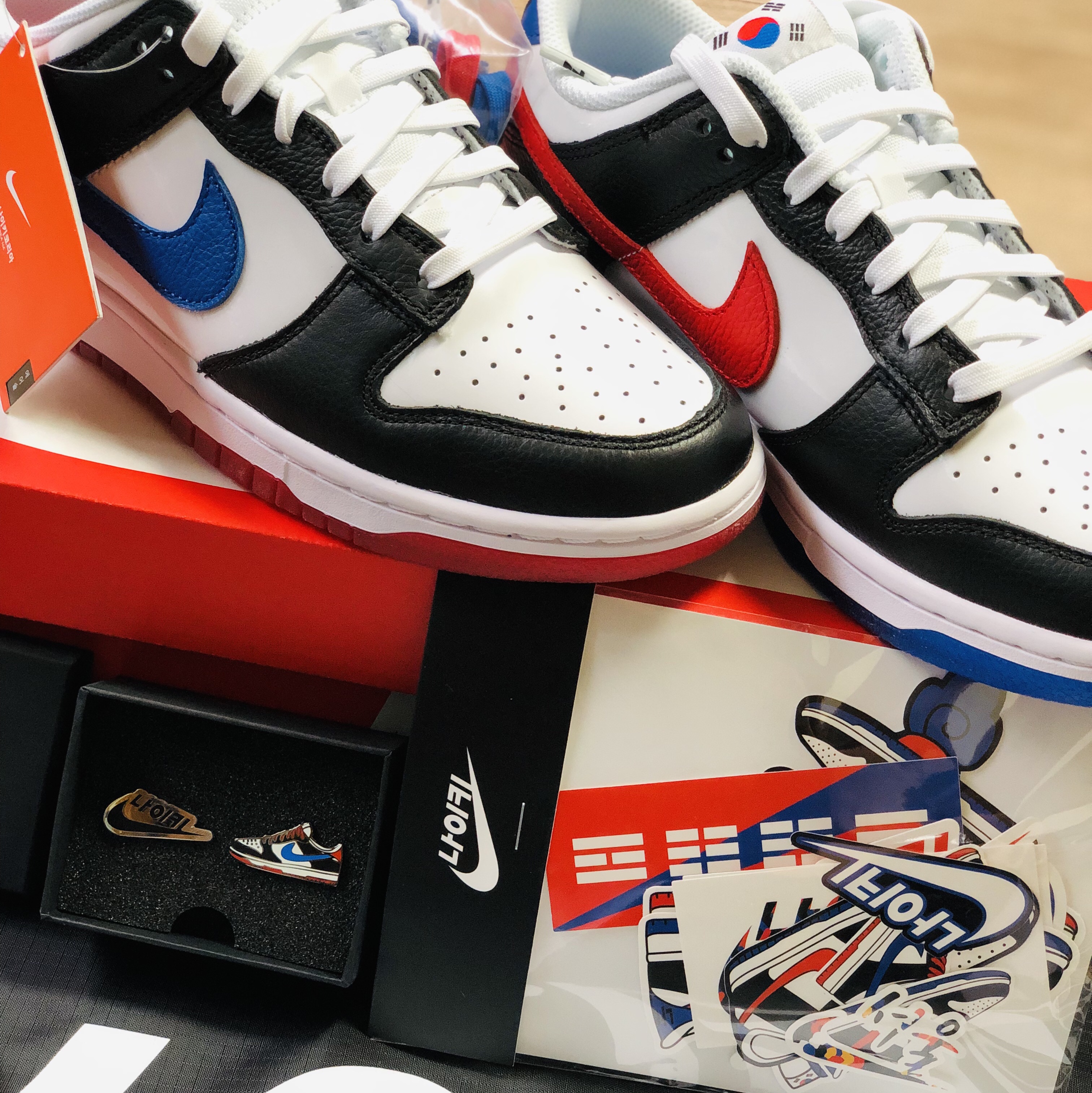 Nike Dunk Low SE Seoul (With Special Gift) 착용 스타일 - 1