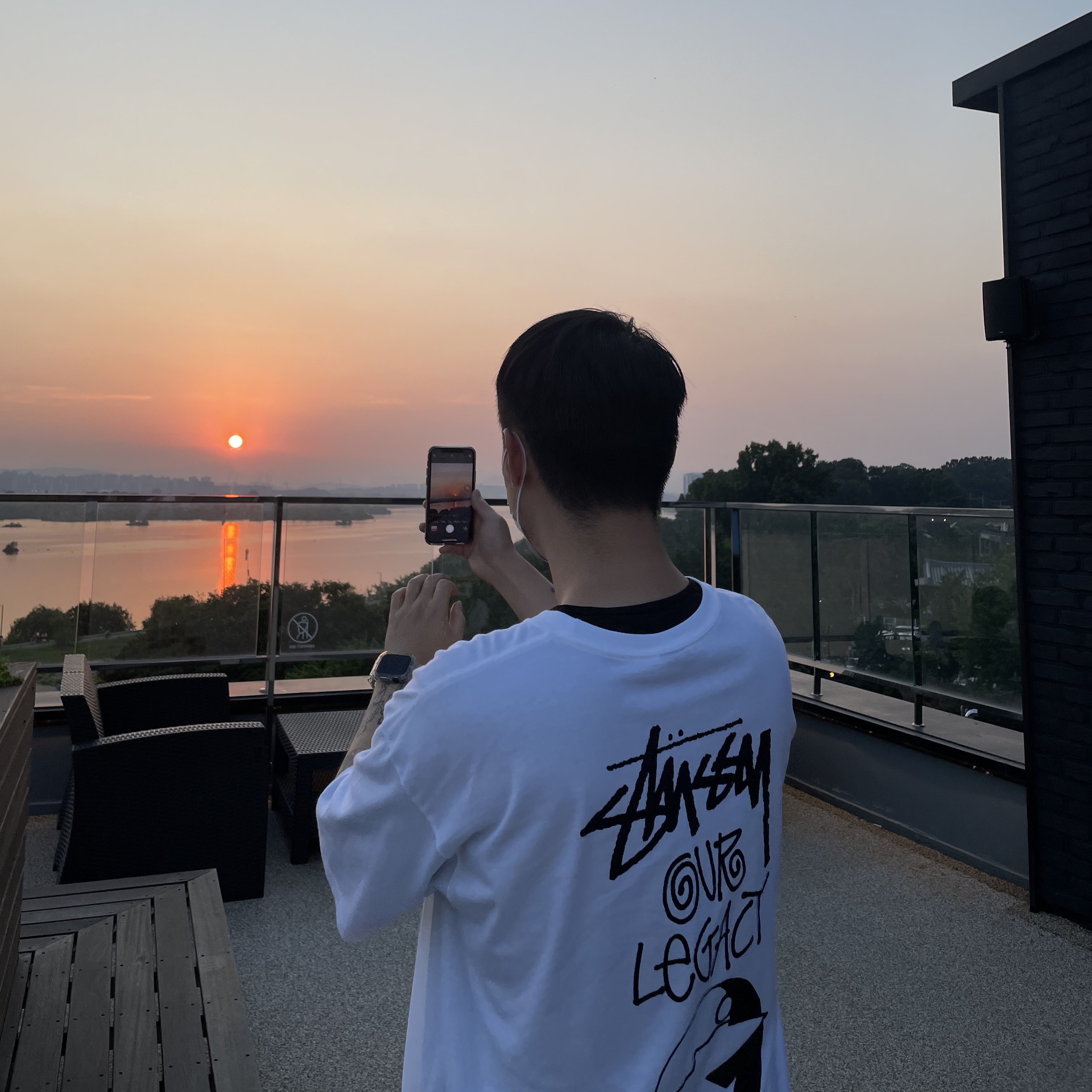 Stussy x Our Legacy Surfman T-Shirt White - 21SS, Essentials Volley Shorts Black - 21SS 착용 스타일 - 4