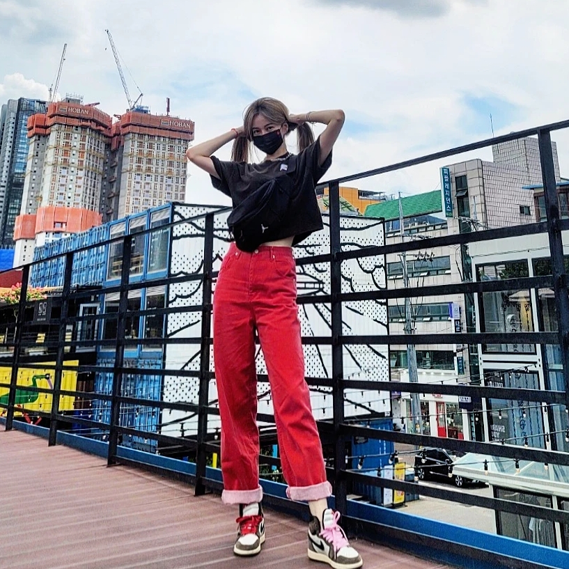 Jordan 1 x Travis Scott Retro High OG SP Mocha 착용 스타일