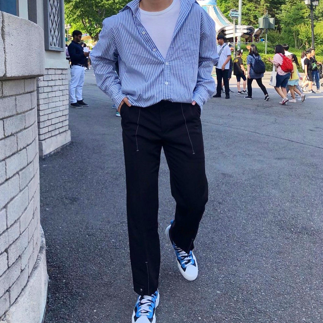 Nike x Sacai Blazer Mid White Black Legend Blue 착용 스타일