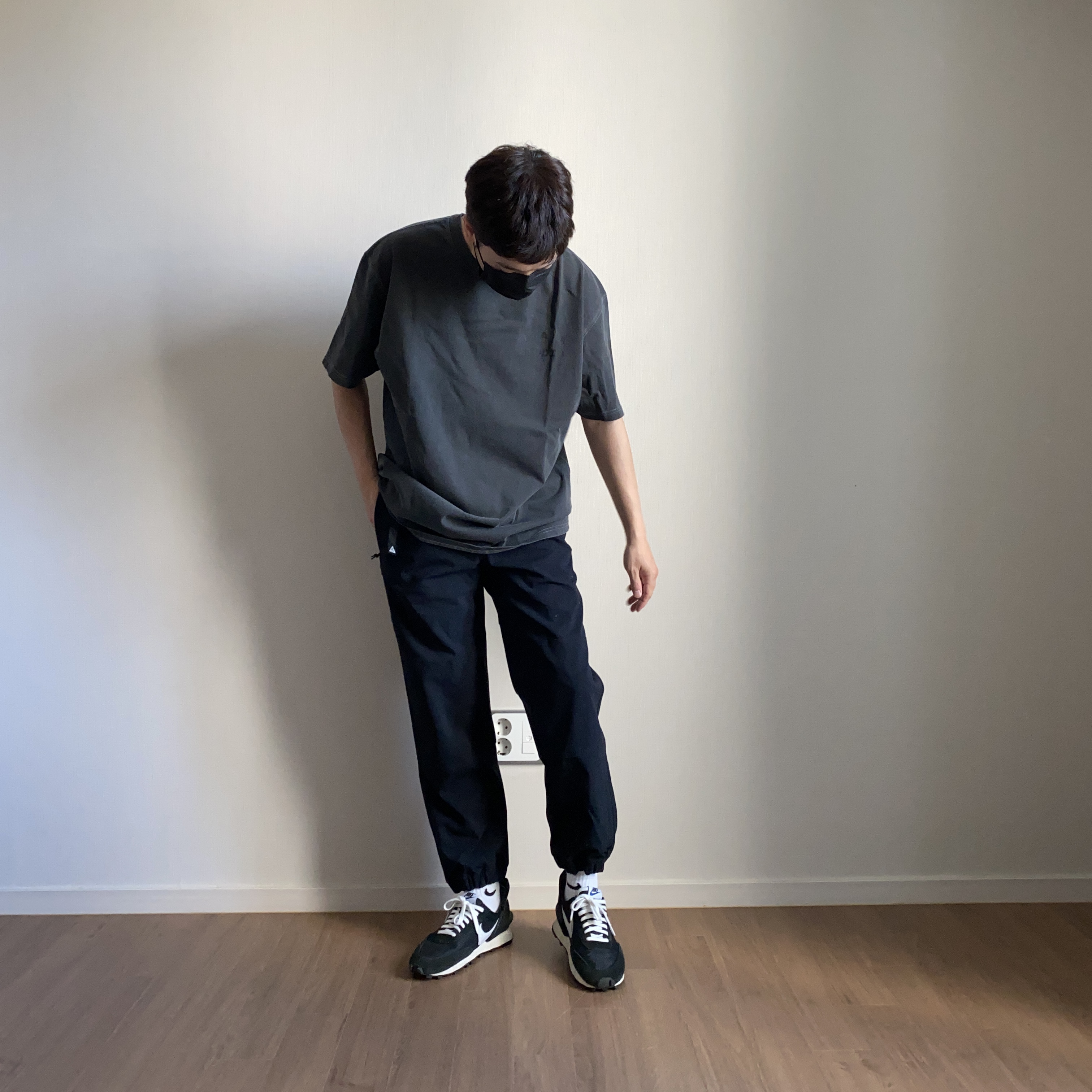 Nike ACG Long Sleeve Circle T-Shirt - US/EU, Nike ACG Trail Pants Black - Asia 착용 스타일 - 3