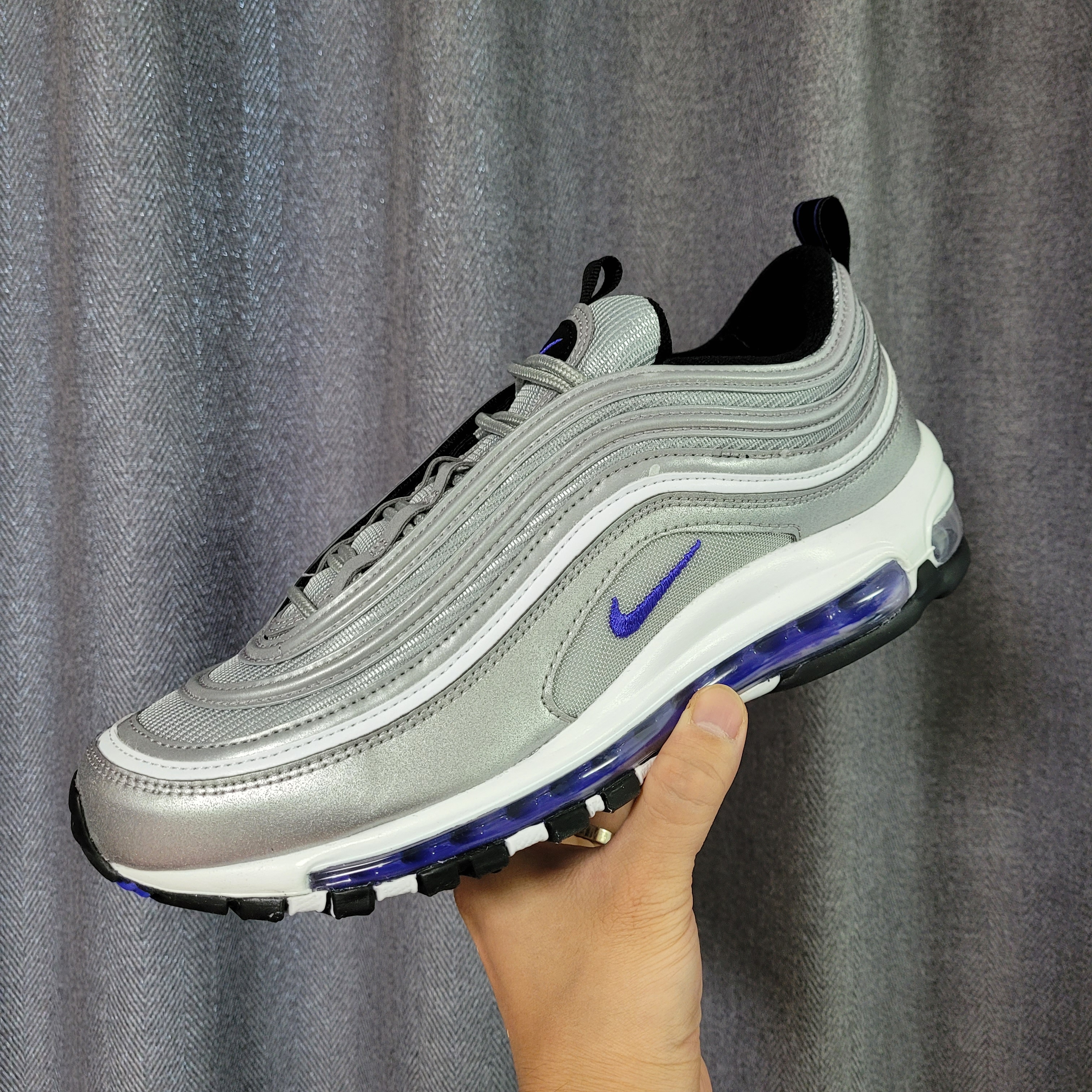 Nike Air Max 97 Persian Violet 착용 스타일 - 1
