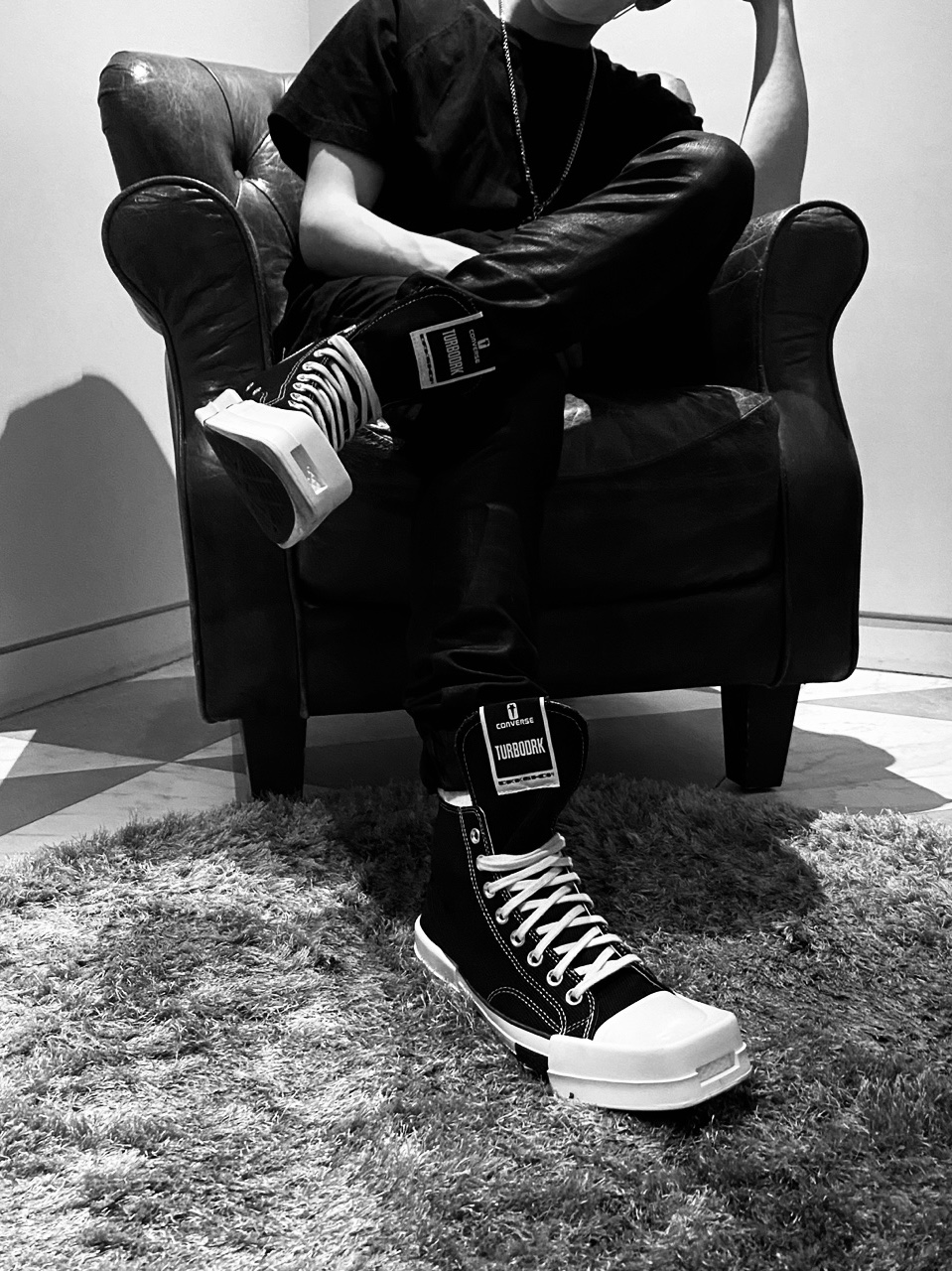 Converse x Drkshdw Turbodrk Chuck 70 Hi Black 착용 스타일 - 2