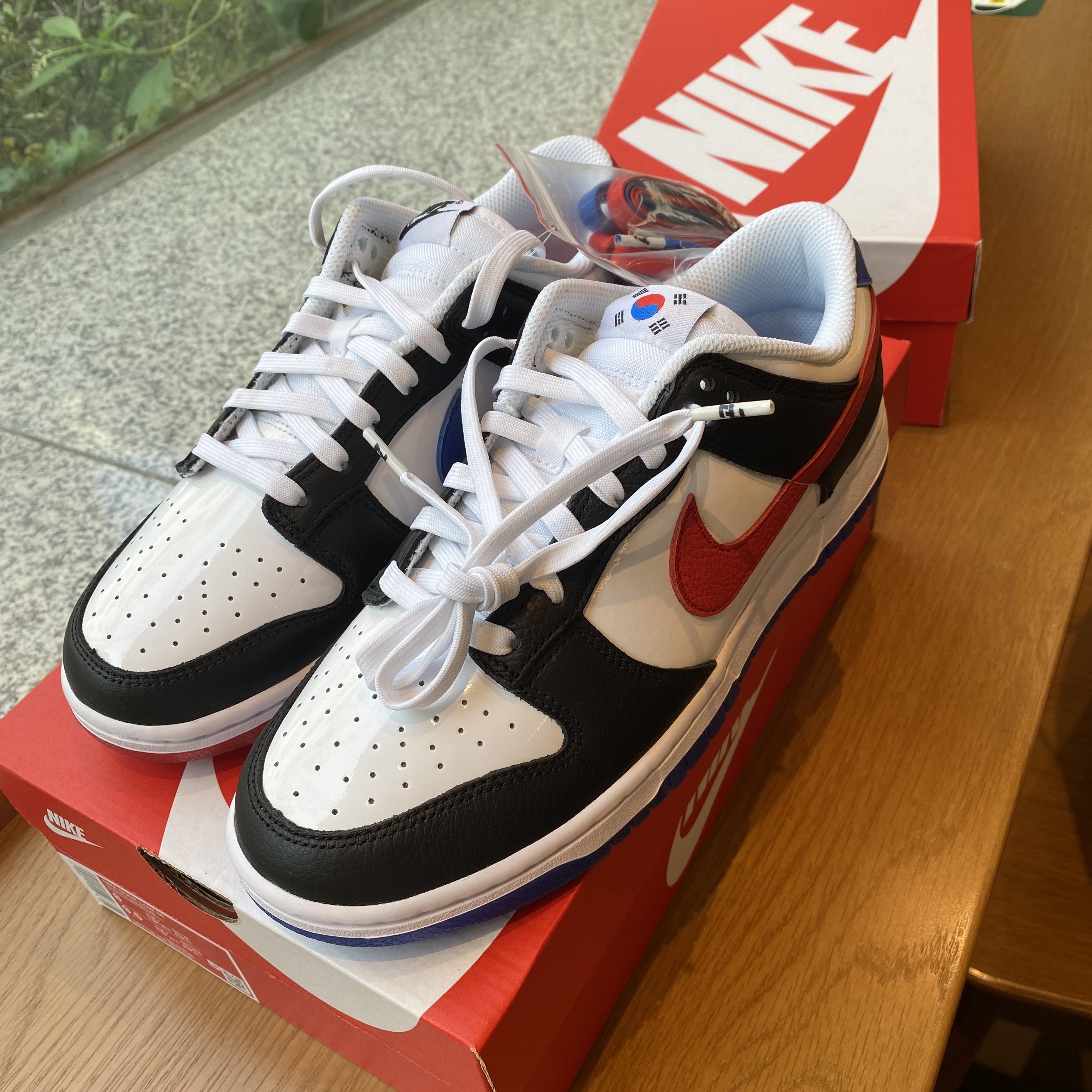 Nike Dunk Low SE Seoul 착용 스타일 - 1