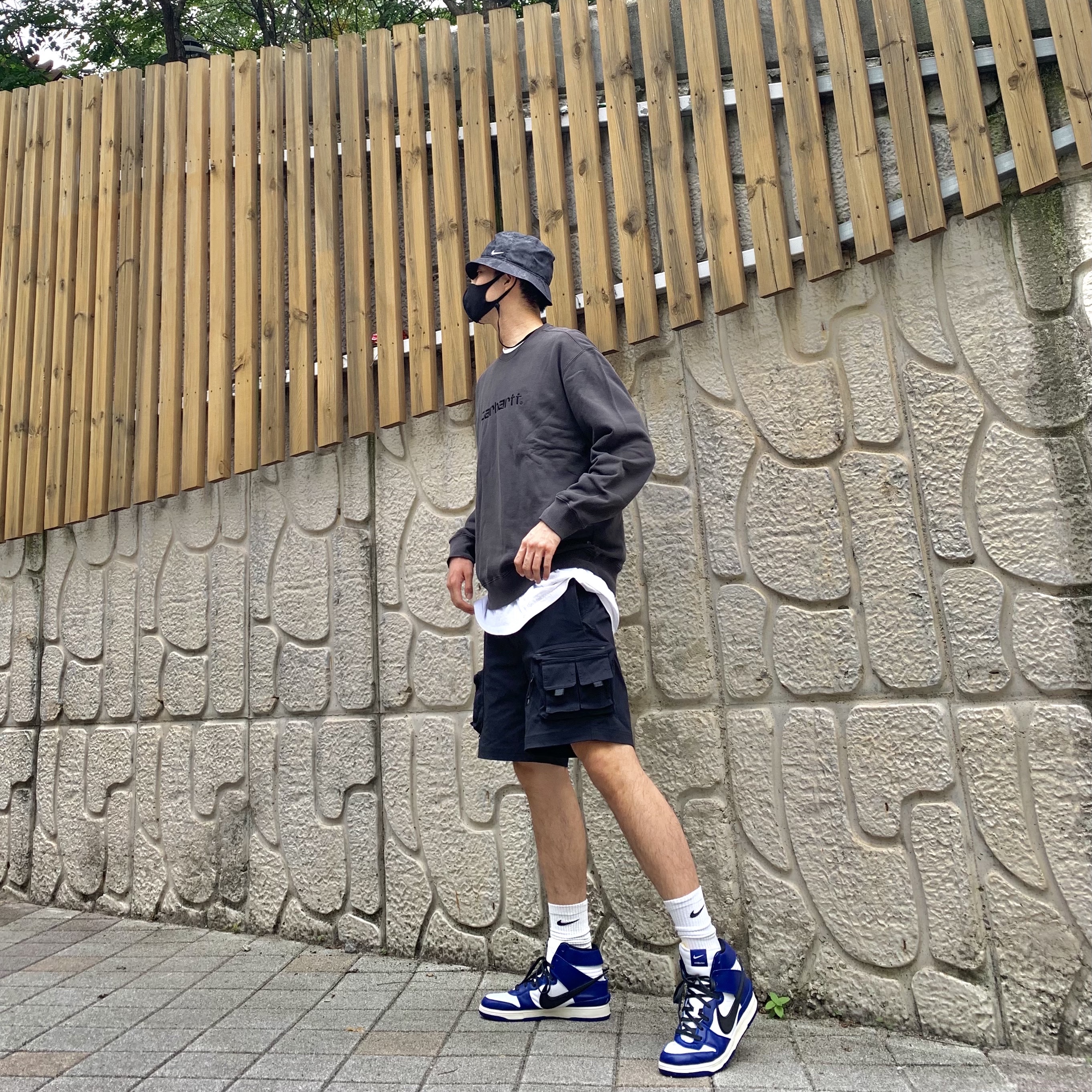 Nike x Ambush Dunk High Deep Royal Blue, Nike NRG Bucket Hat Black 착용 스타일 - 3