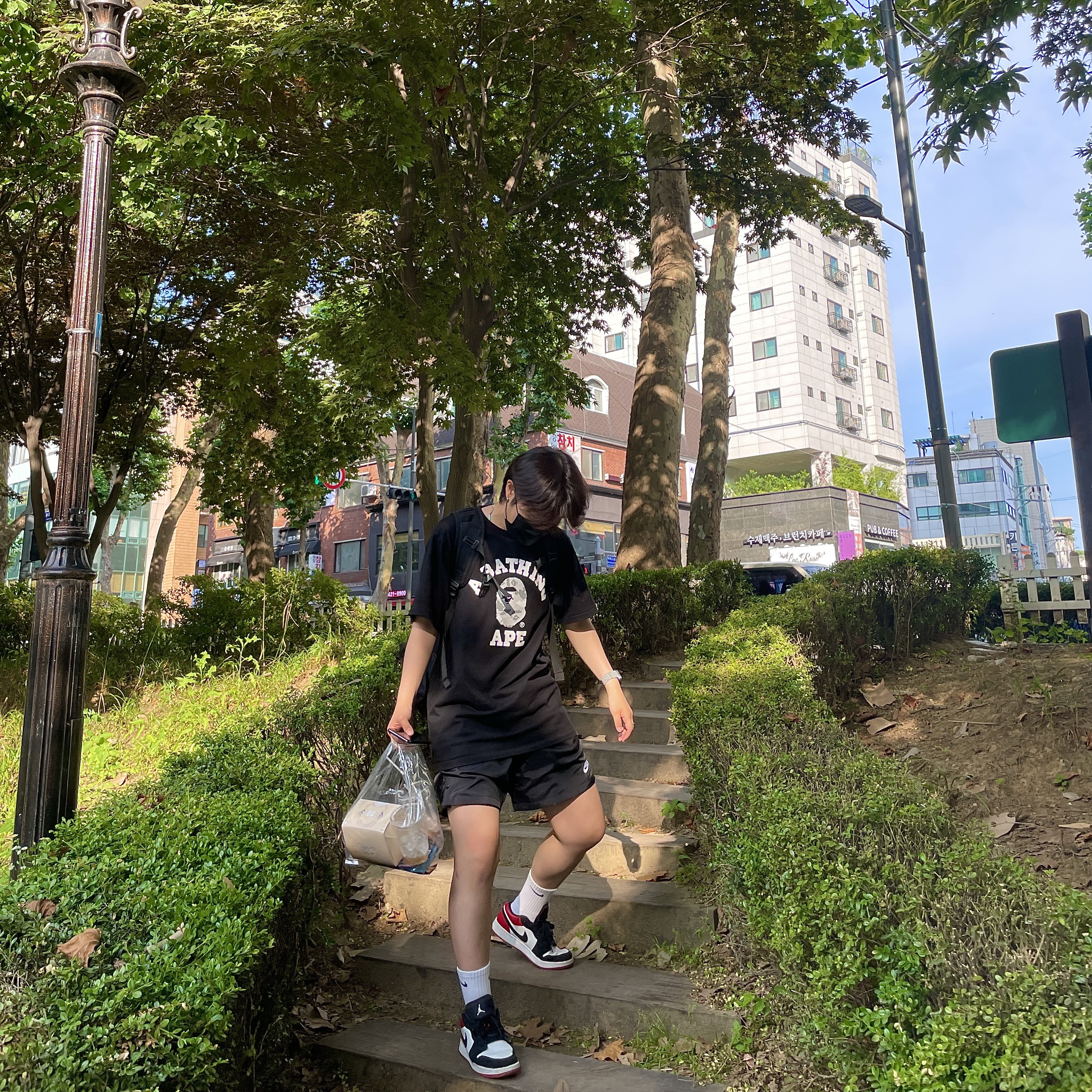 Jordan 1 Low Black Toe 착용 스타일 - 5