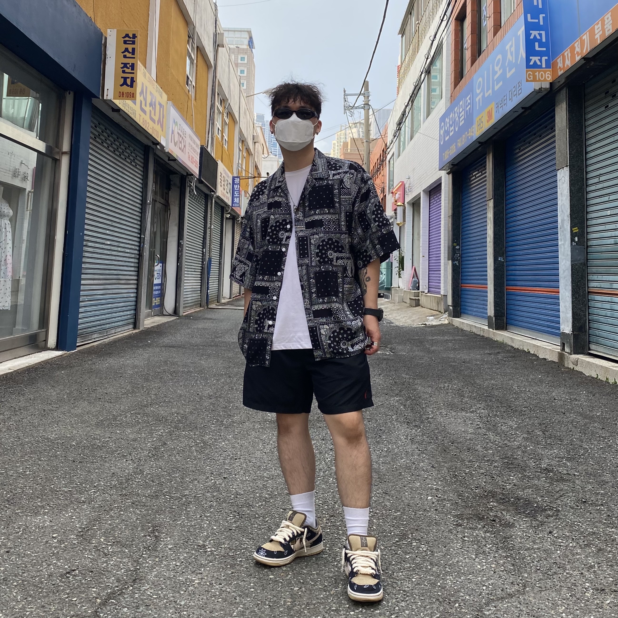 Nike x Travis Scott SB Dunk Low 착용 스타일 - 1