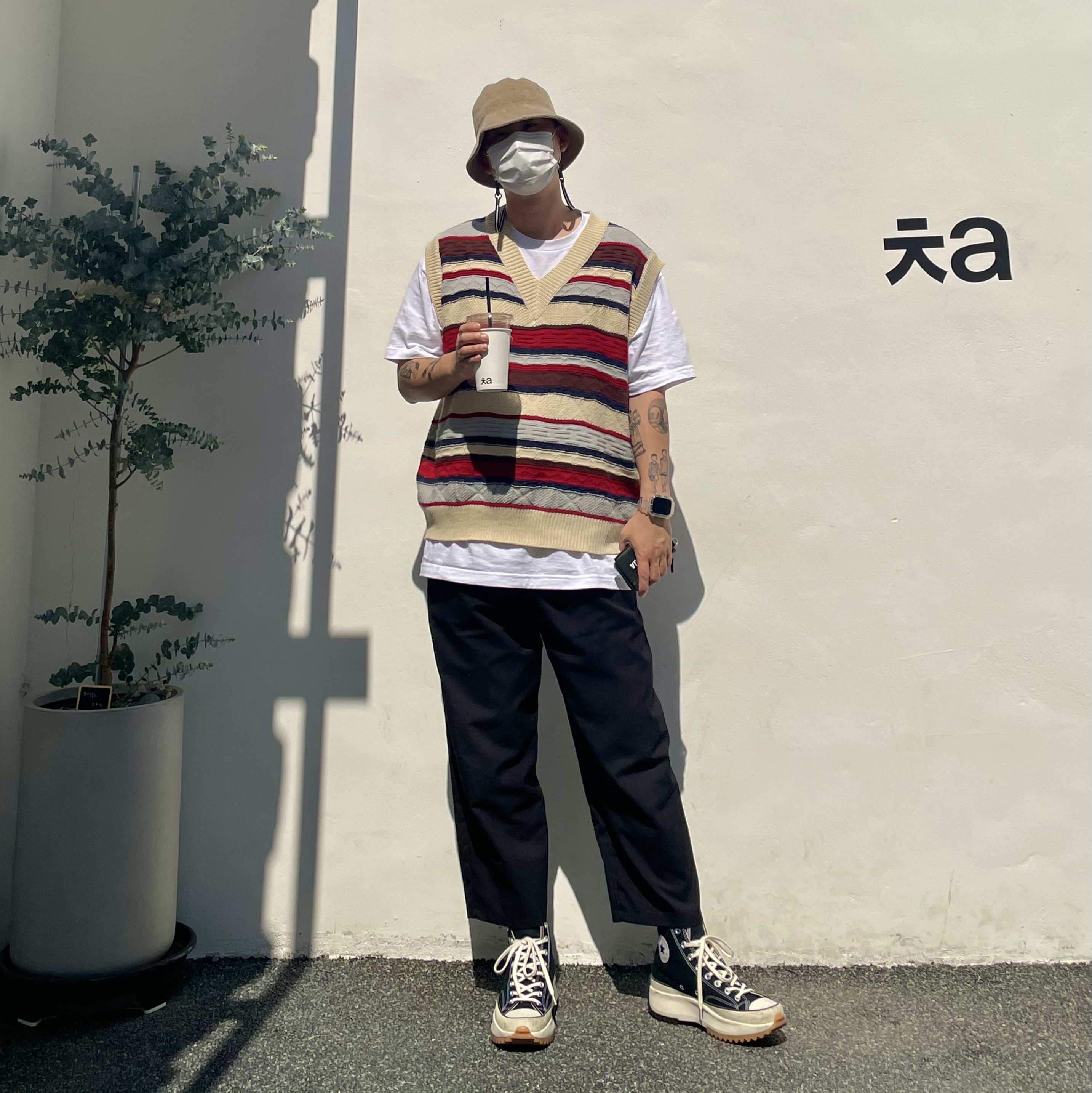 Converse x JW Anderson Run Star Hike Hi Black 착용 스타일 - 2