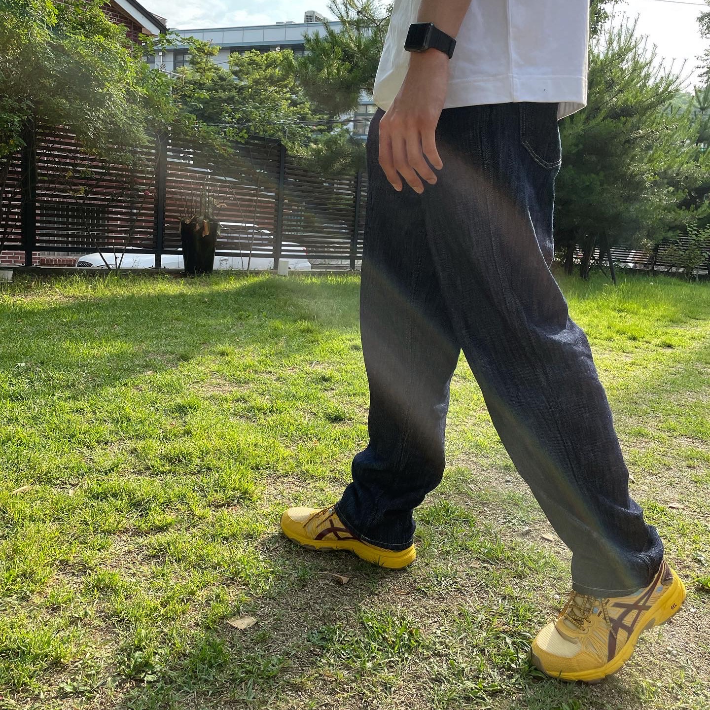 Asics HN1-S Gel-Venture 7 Yellow Ox Brown 착용 스타일 - 3
