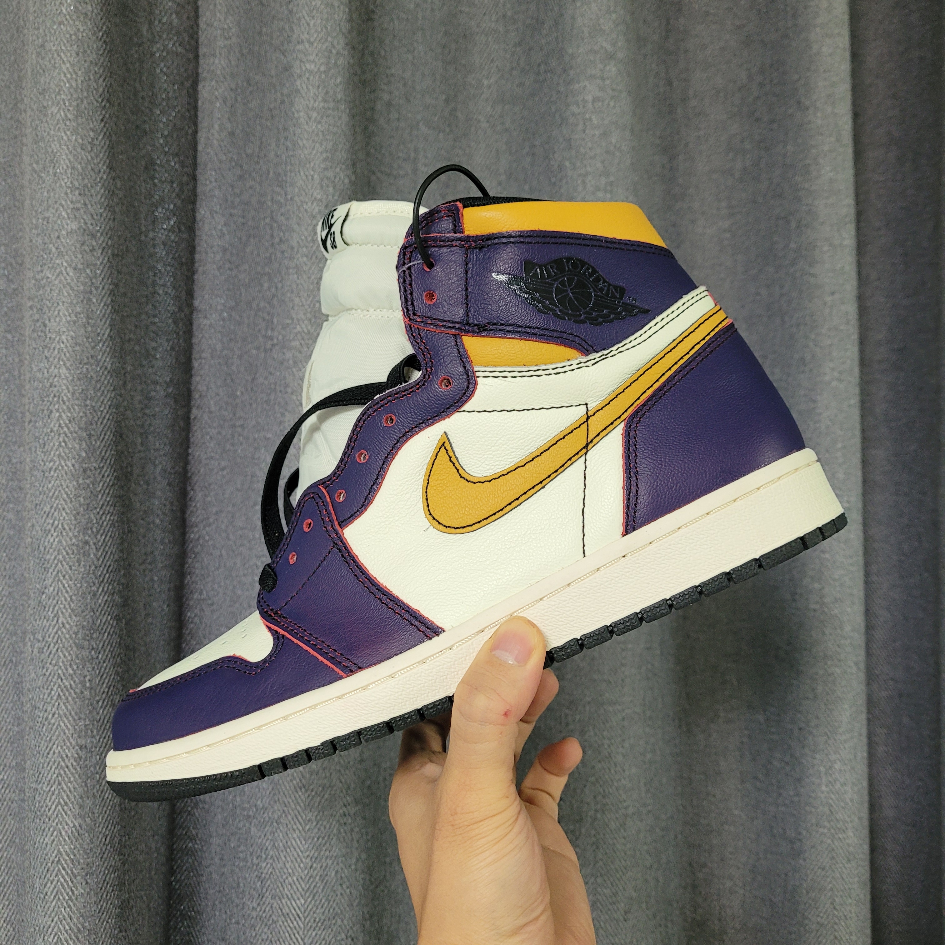 Jordan 1 Retro High OG Defiant SB LA to Chicago 착용 스타일
