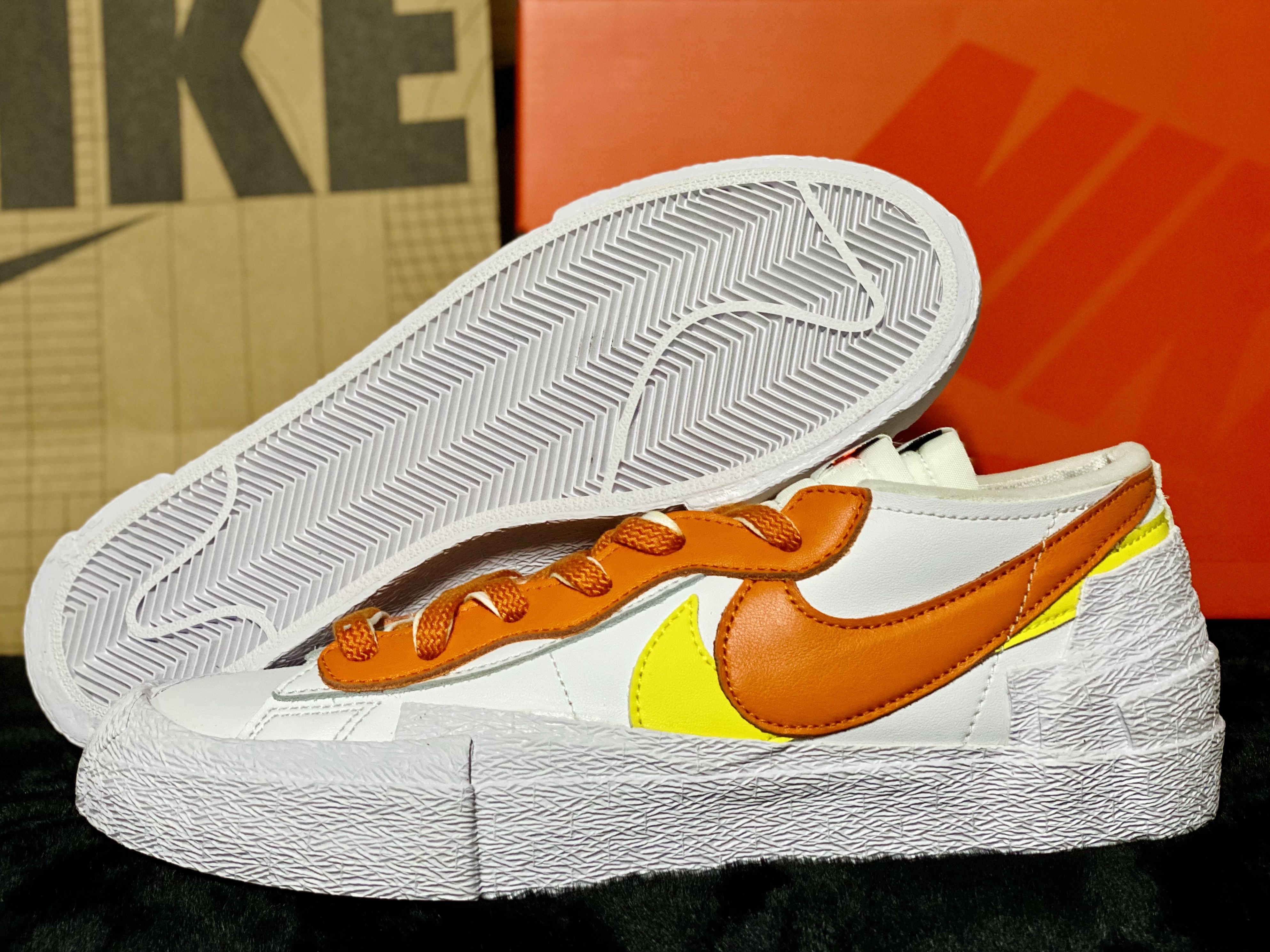 Nike x Sacai Blazer Low Magma Orange 착용 스타일 - 3