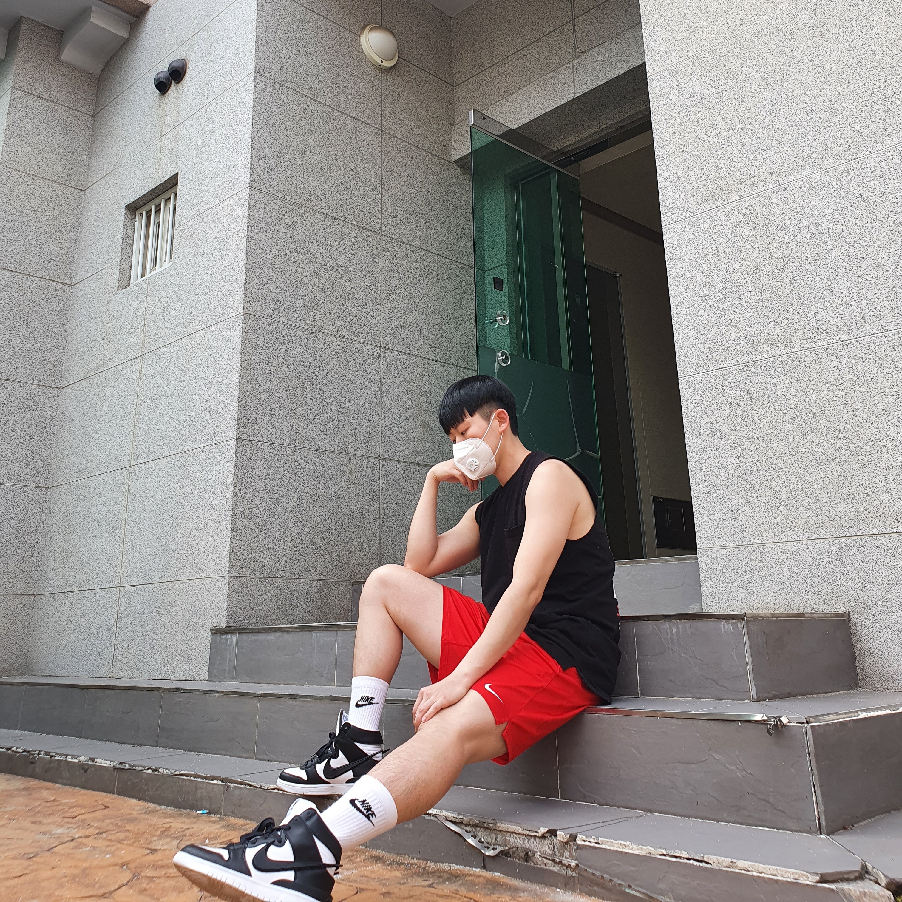 Nike x Ambush Dunk High Black 착용 스타일 - 2