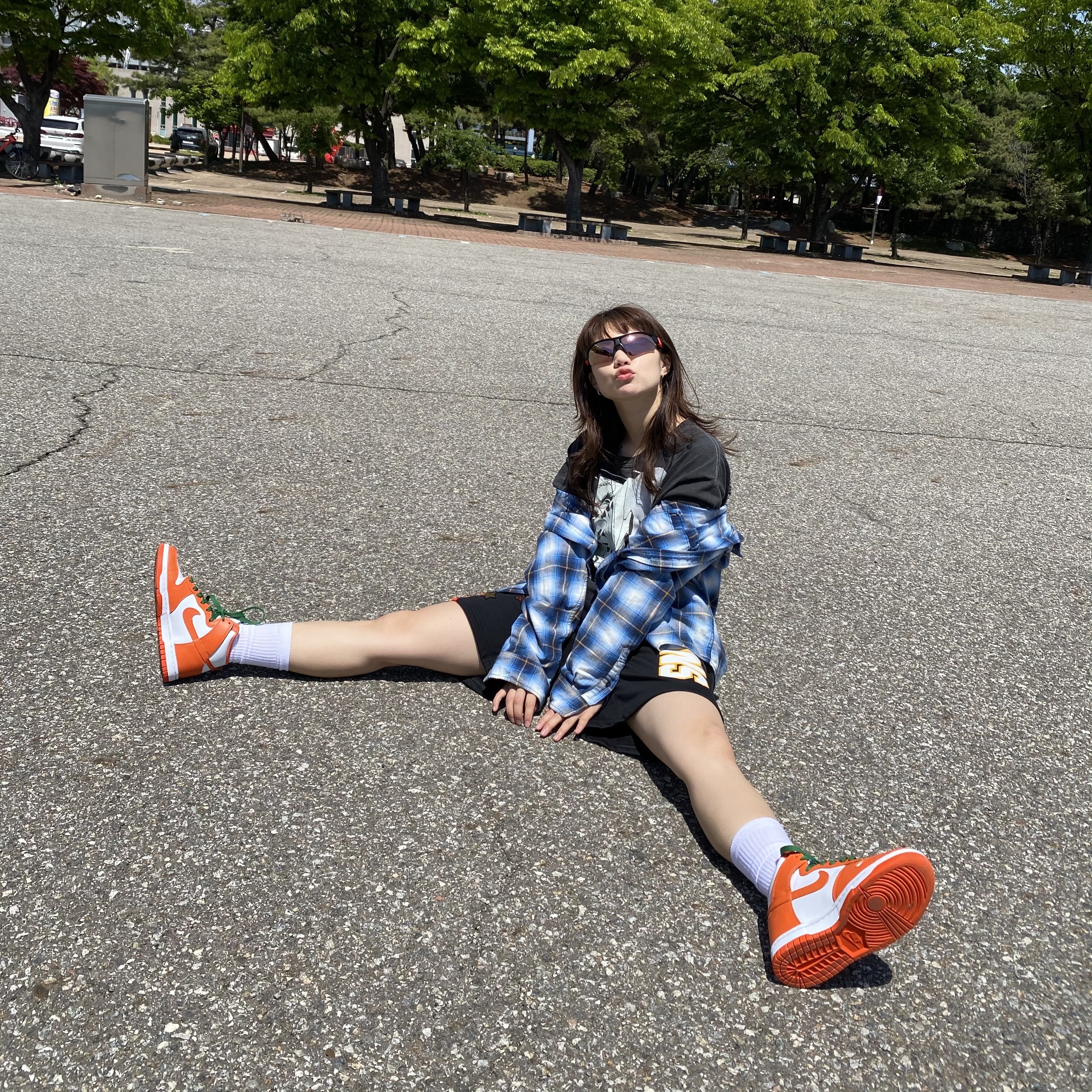 (W) Nike Dunk High Orange Blaze 착용 스타일