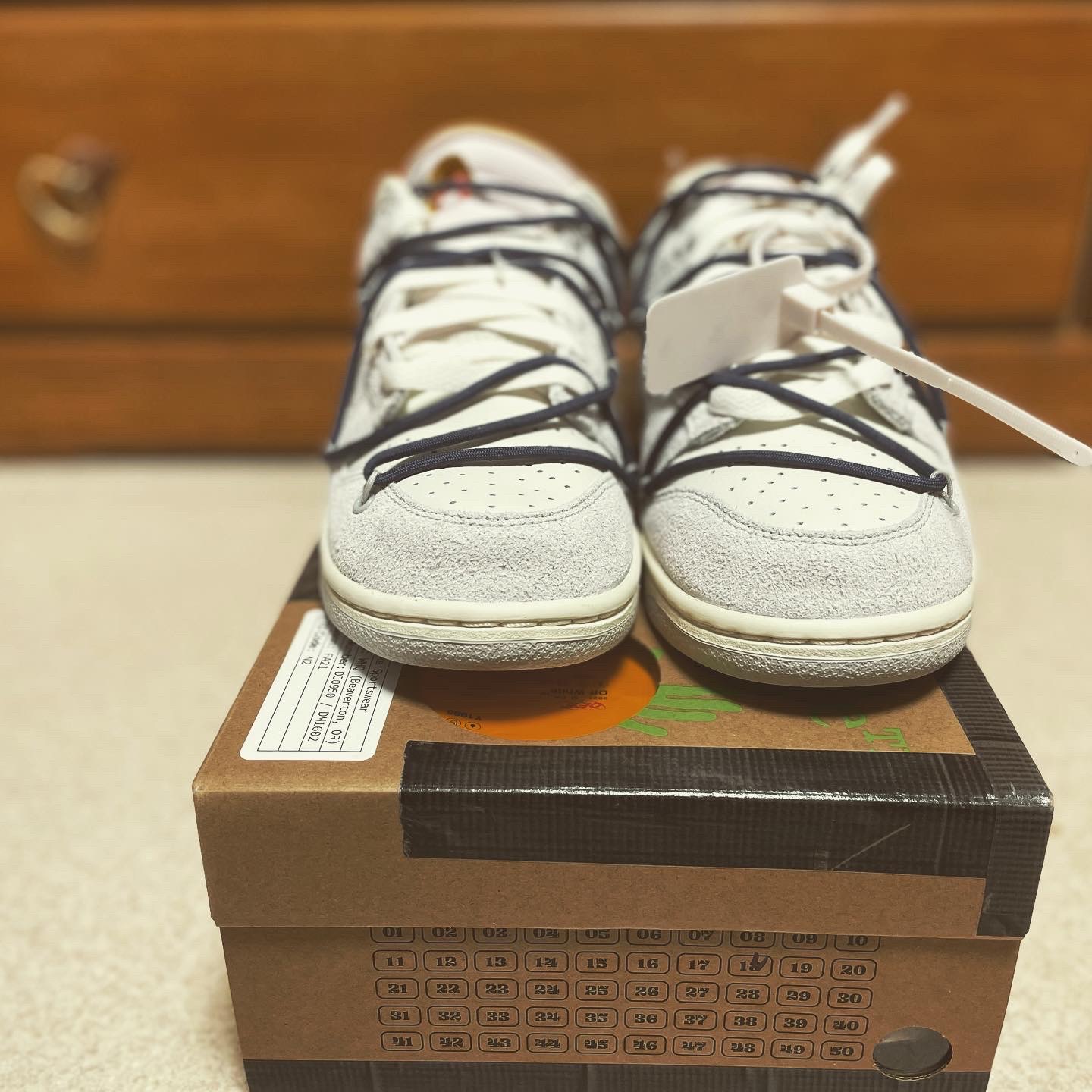 Nike x Off-White Dunk Low The 50 - Lot 18 착용 스타일 - 2