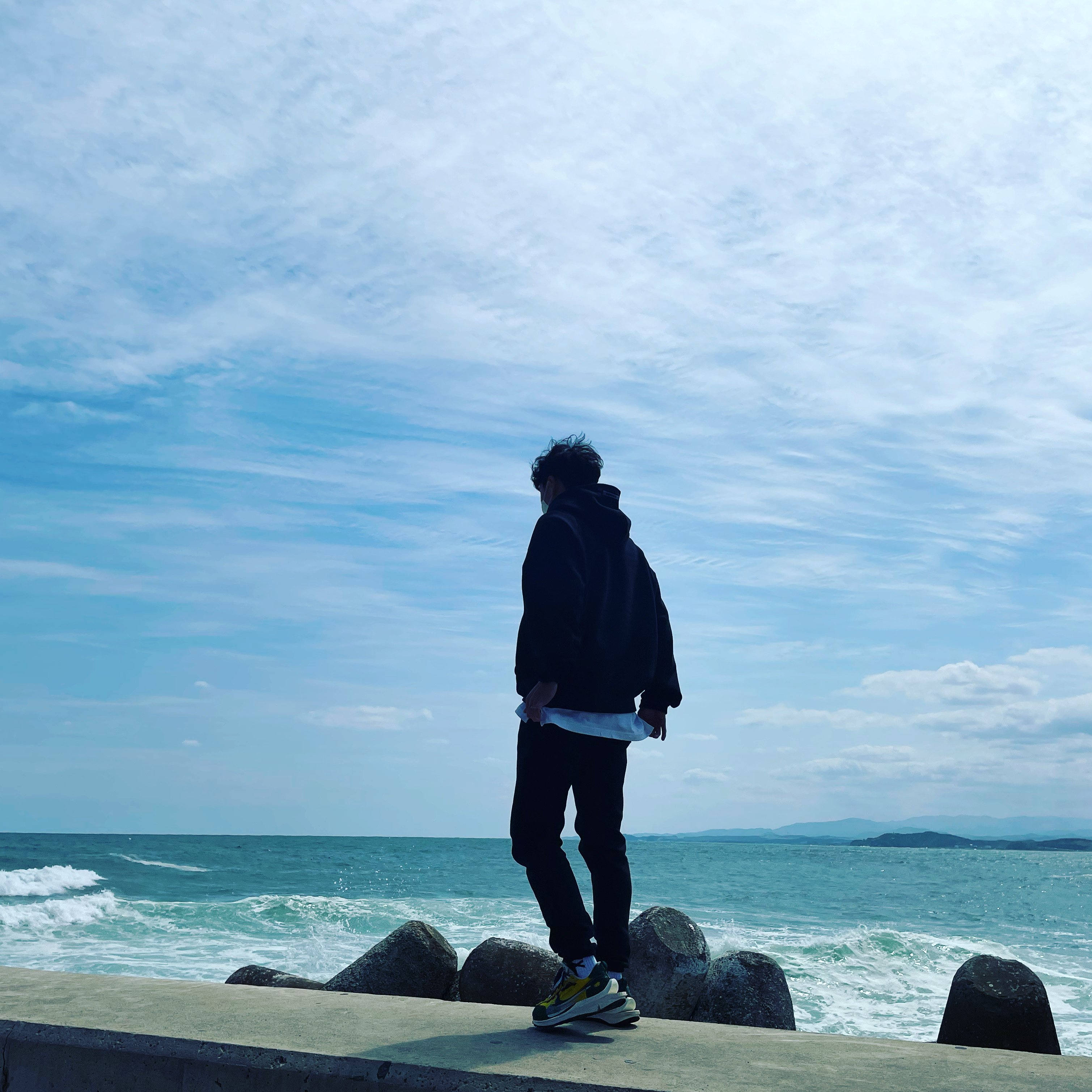 Essentials Pull-Over Hoodie Black - 21SS, Essentials Sweatpants Dark Slate/Black 2020 착용 스타일