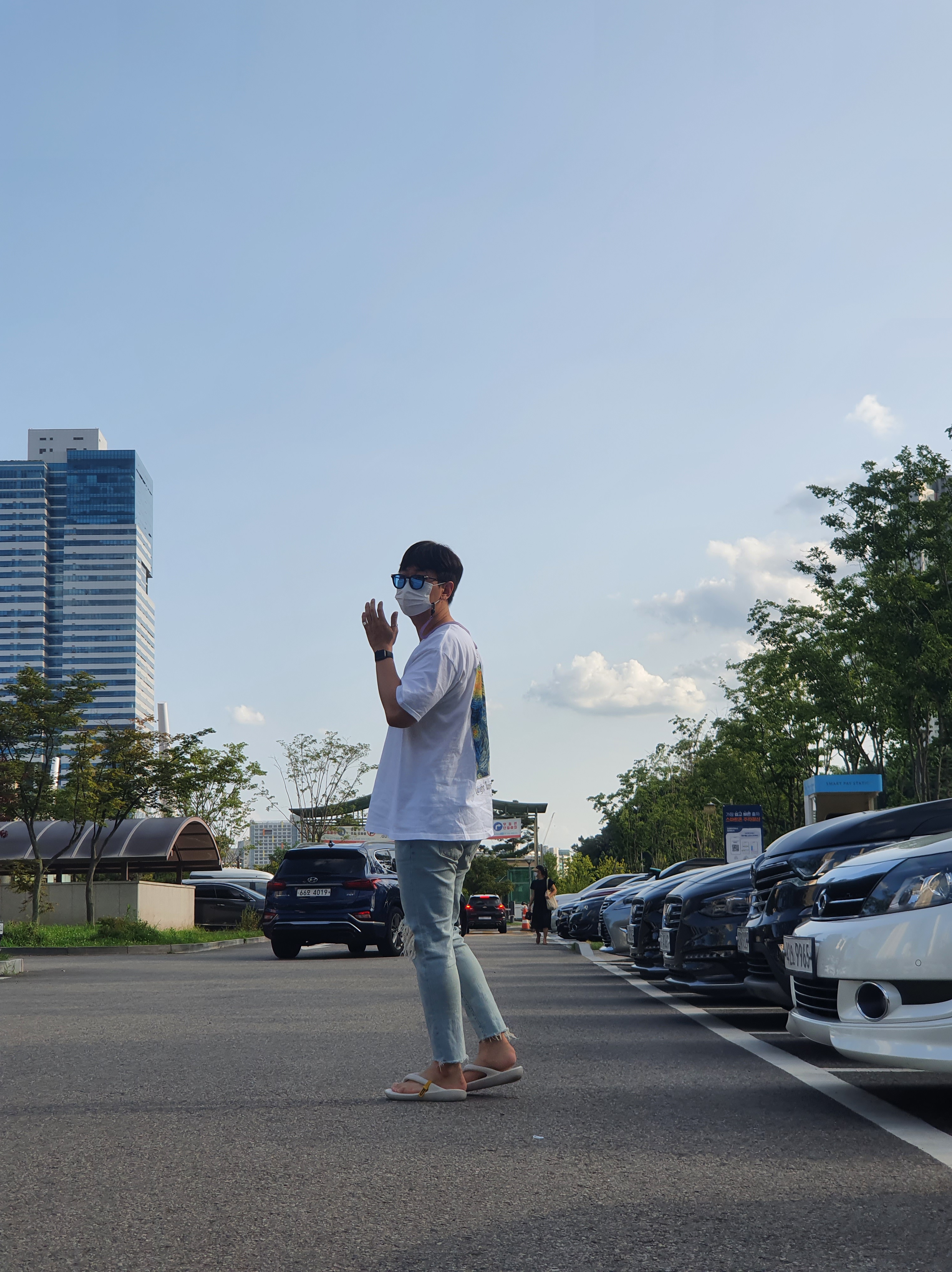 Stussy Midnight Insanity T-Shirt White 착용 스타일
