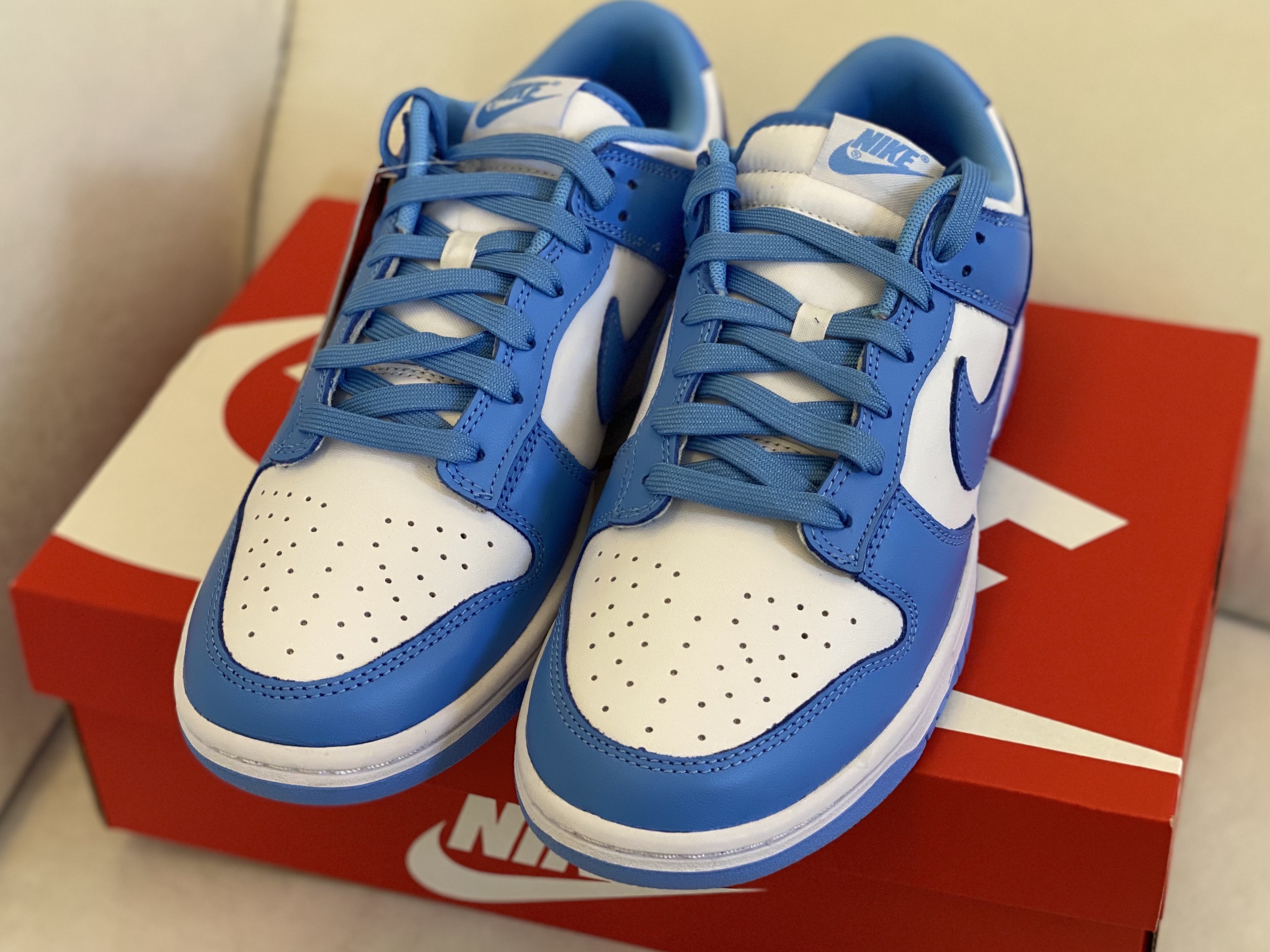 Nike Dunk Low Retro University Blue 착용 스타일 - 3