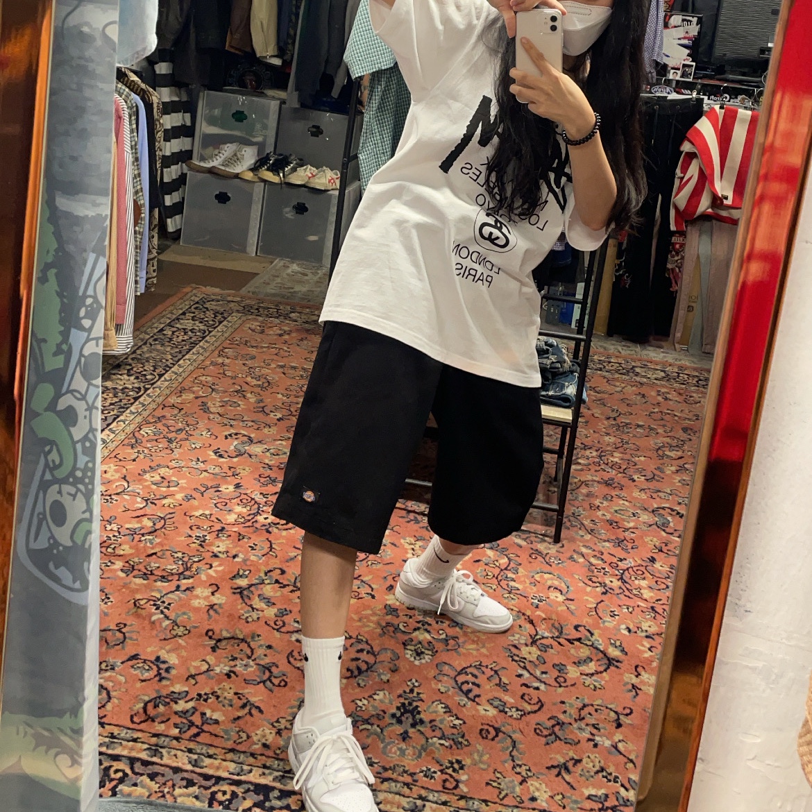Stussy World Tour T-Shirt White, (W) Nike Dunk Low Photon Dust 착용 스타일