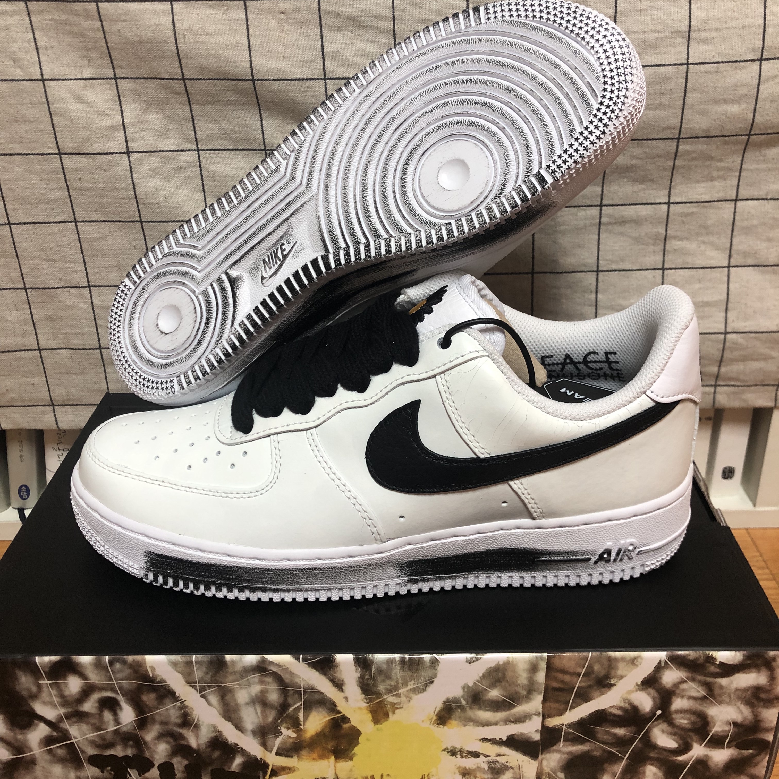 Nike x Peaceminusone Air Force 1 Low Para-Noise 2.0 착용 스타일