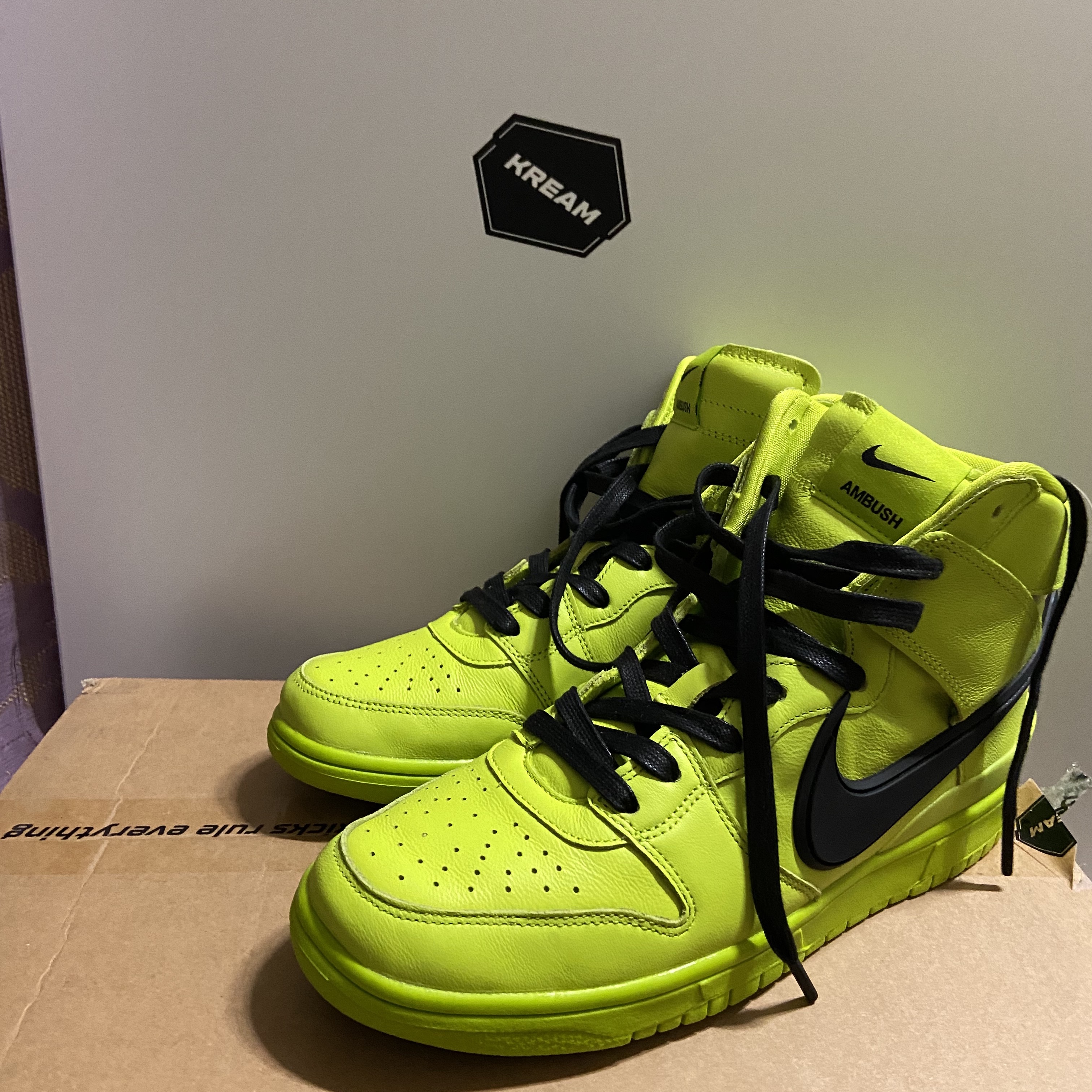 Nike x Ambush Dunk High Flash Lime 착용 스타일