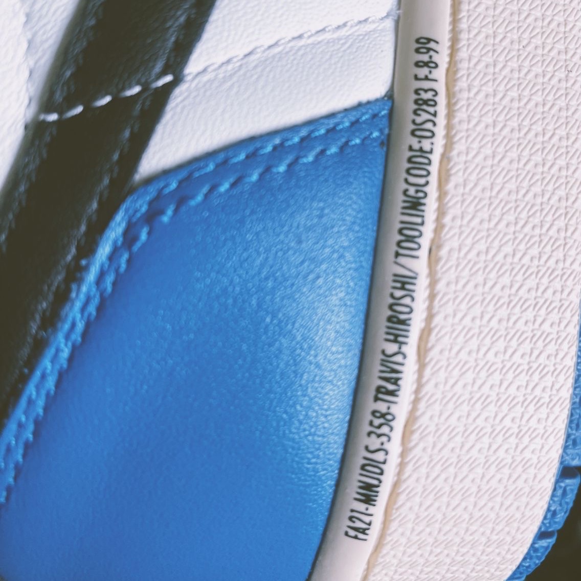 Jordan 1 x Travis Scott x Fragment Retro Low OG SP Military Blue 착용 스타일
