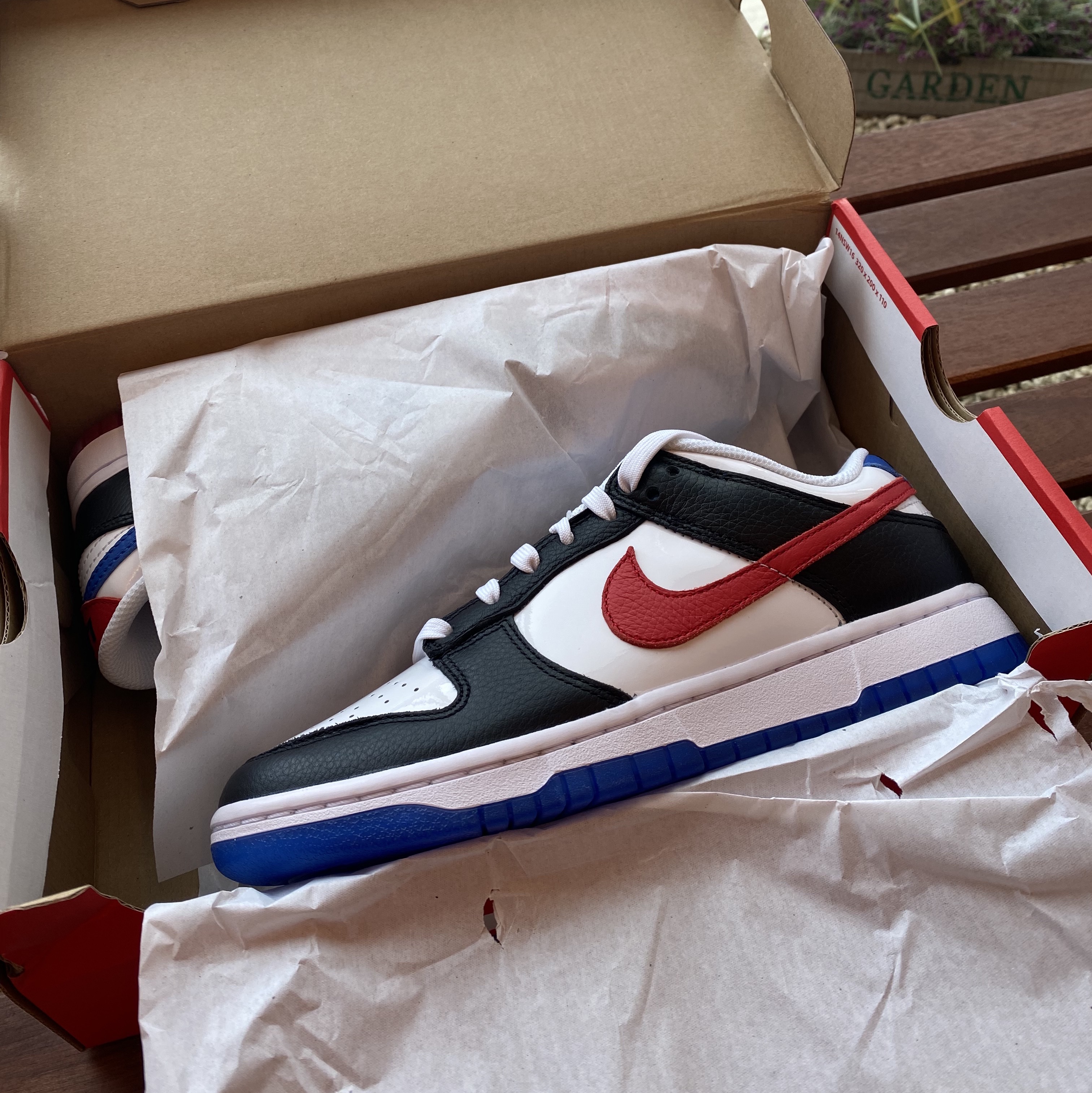 Nike Dunk Low SE Seoul, Adidas Yeezy Foam RNNR Sand 착용 스타일 - 4