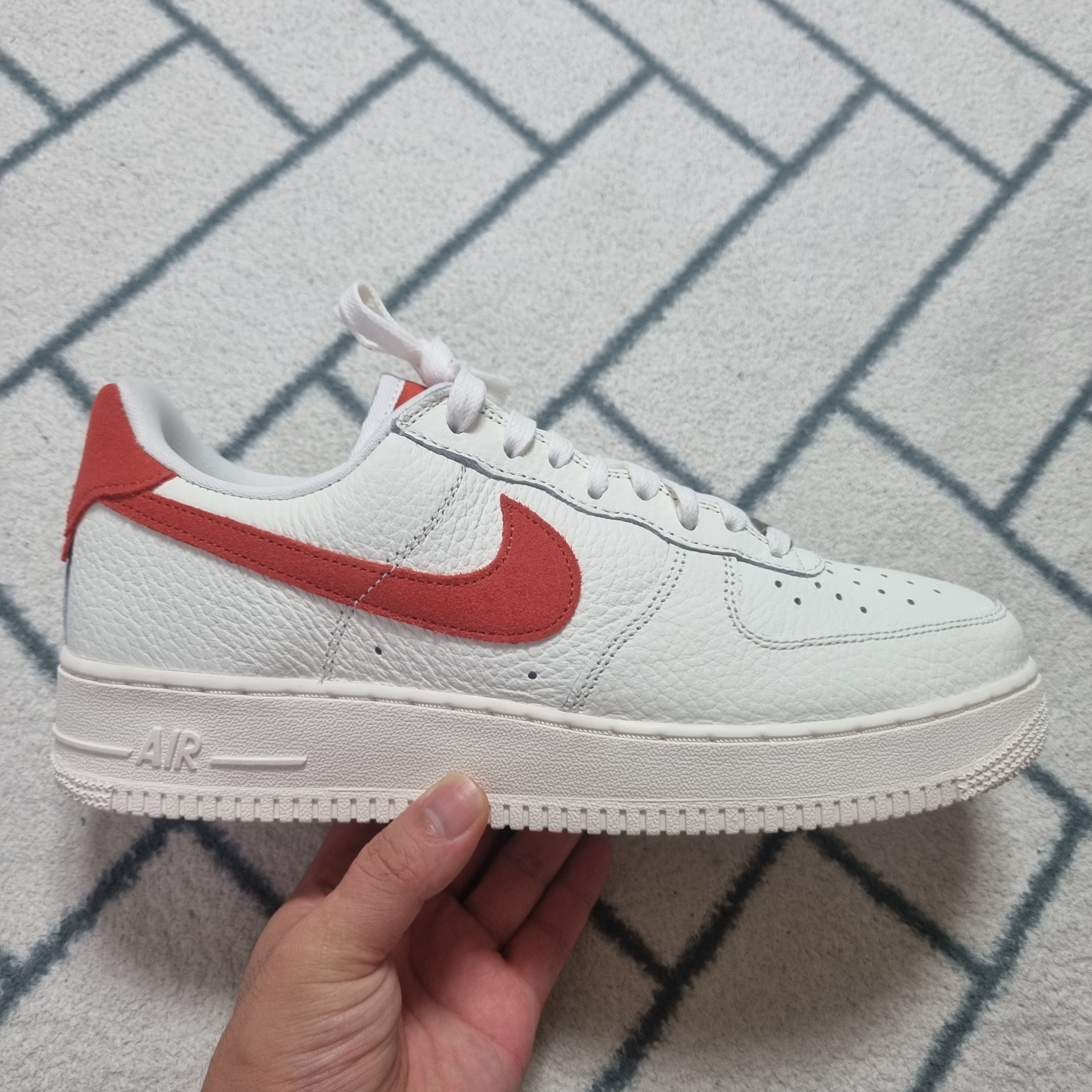 Nike Air Force 1 '07 Craft Mantra Orange 착용 스타일 - 2