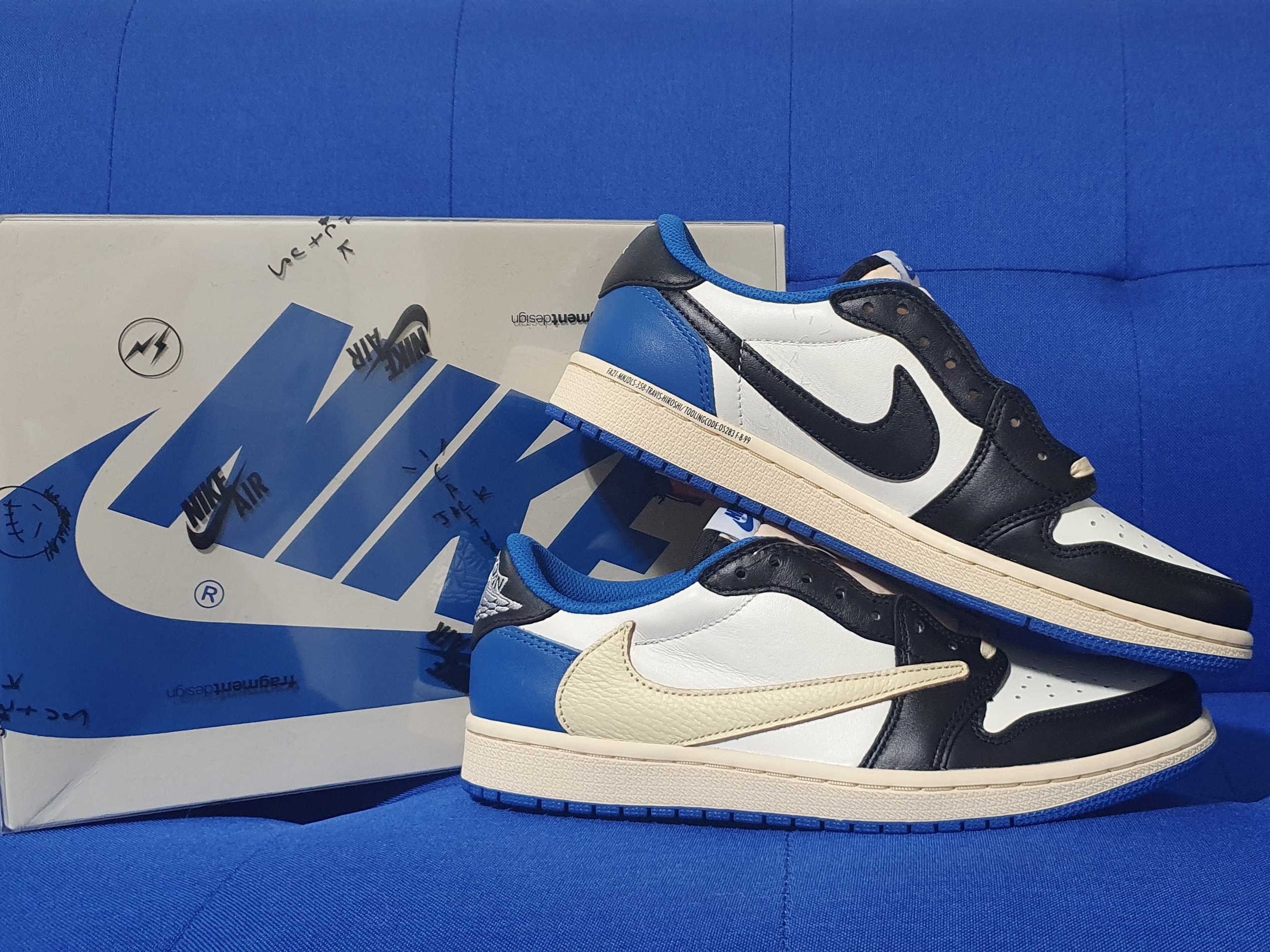 Jordan 1 x Travis Scott x Fragment Retro Low OG SP Military Blue 착용 스타일