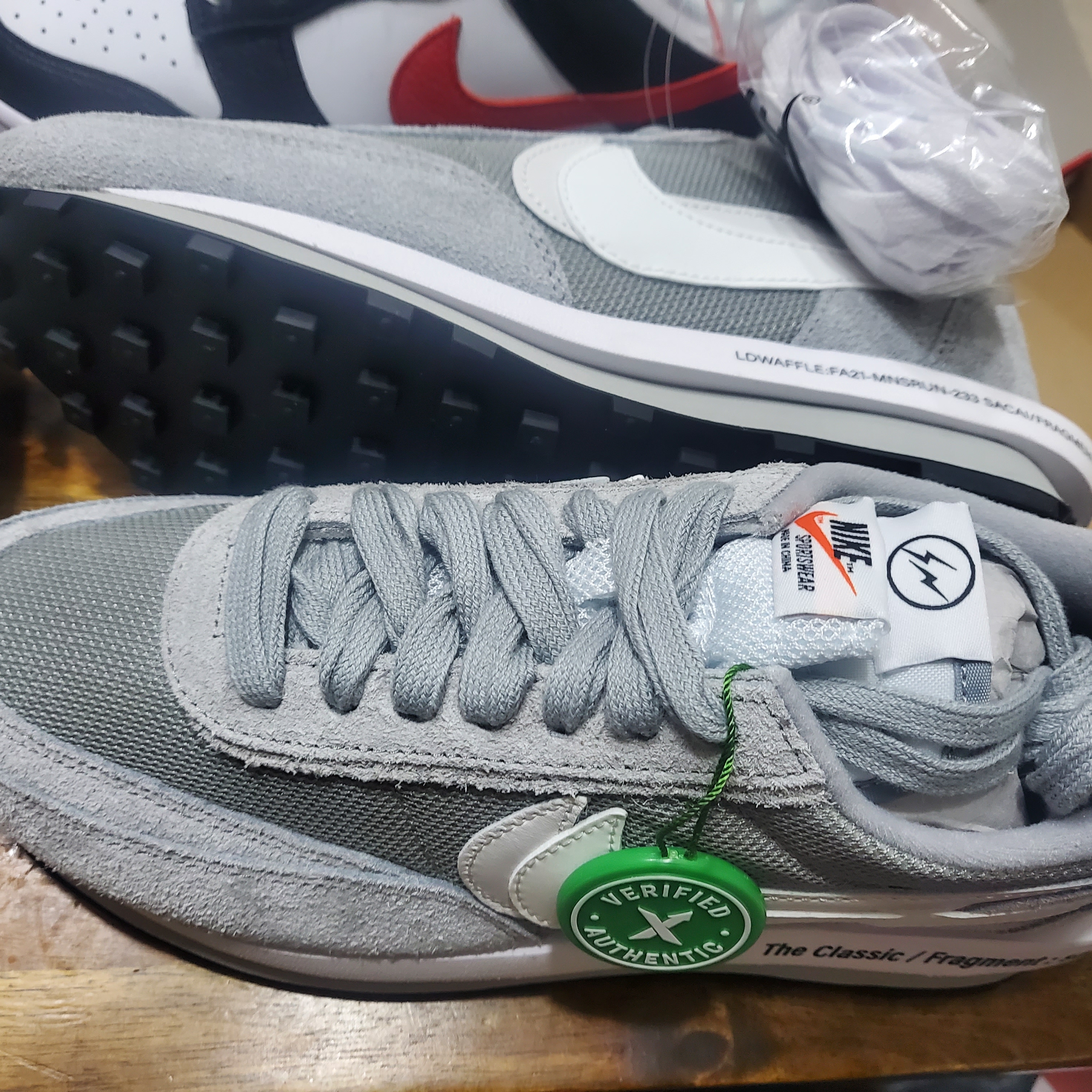 Nike x Sacai x Fragment LDWaffle Light Smoke Grey, Nike Dunk Low SE Seoul 착용 스타일 - 2