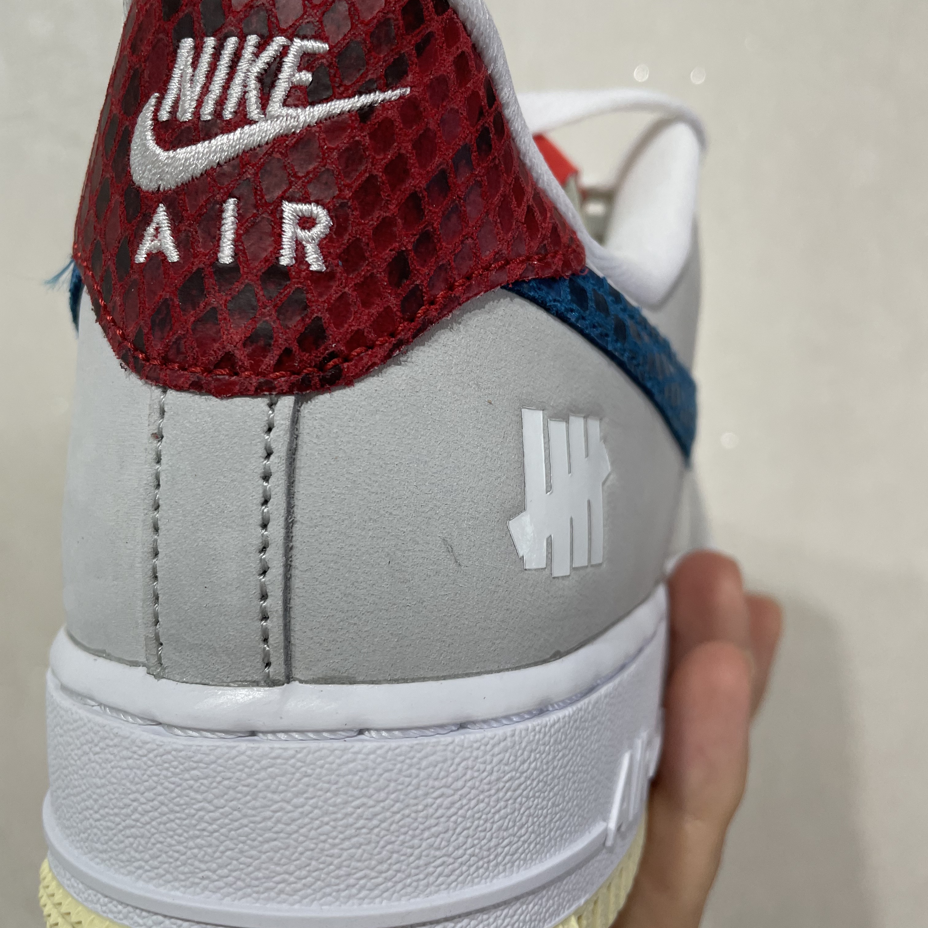 Nike x Undefeated Air Force 1 Low SP 5 On It 착용 스타일 - 4