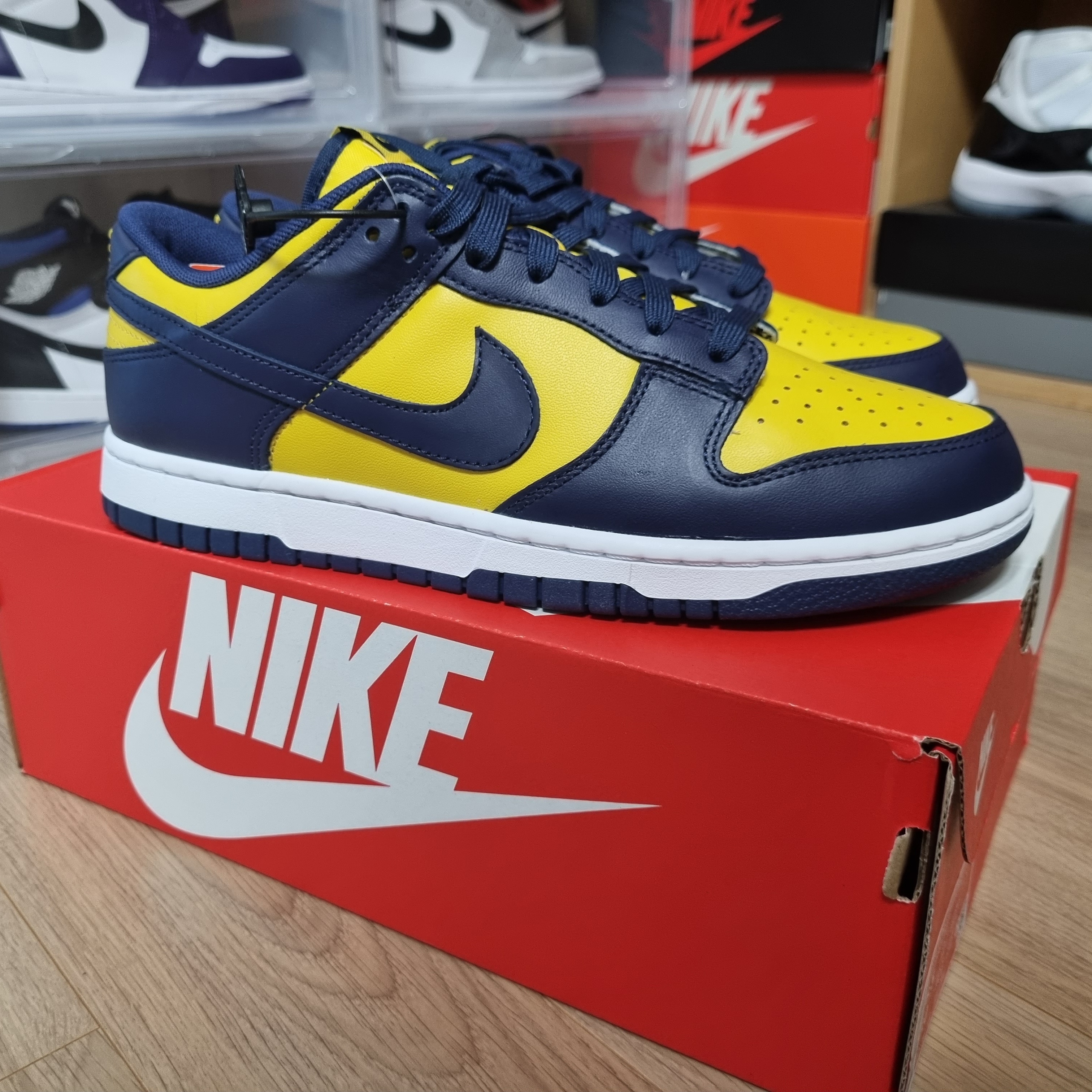 Nike Dunk Low Retro Varsity Maize 착용 스타일