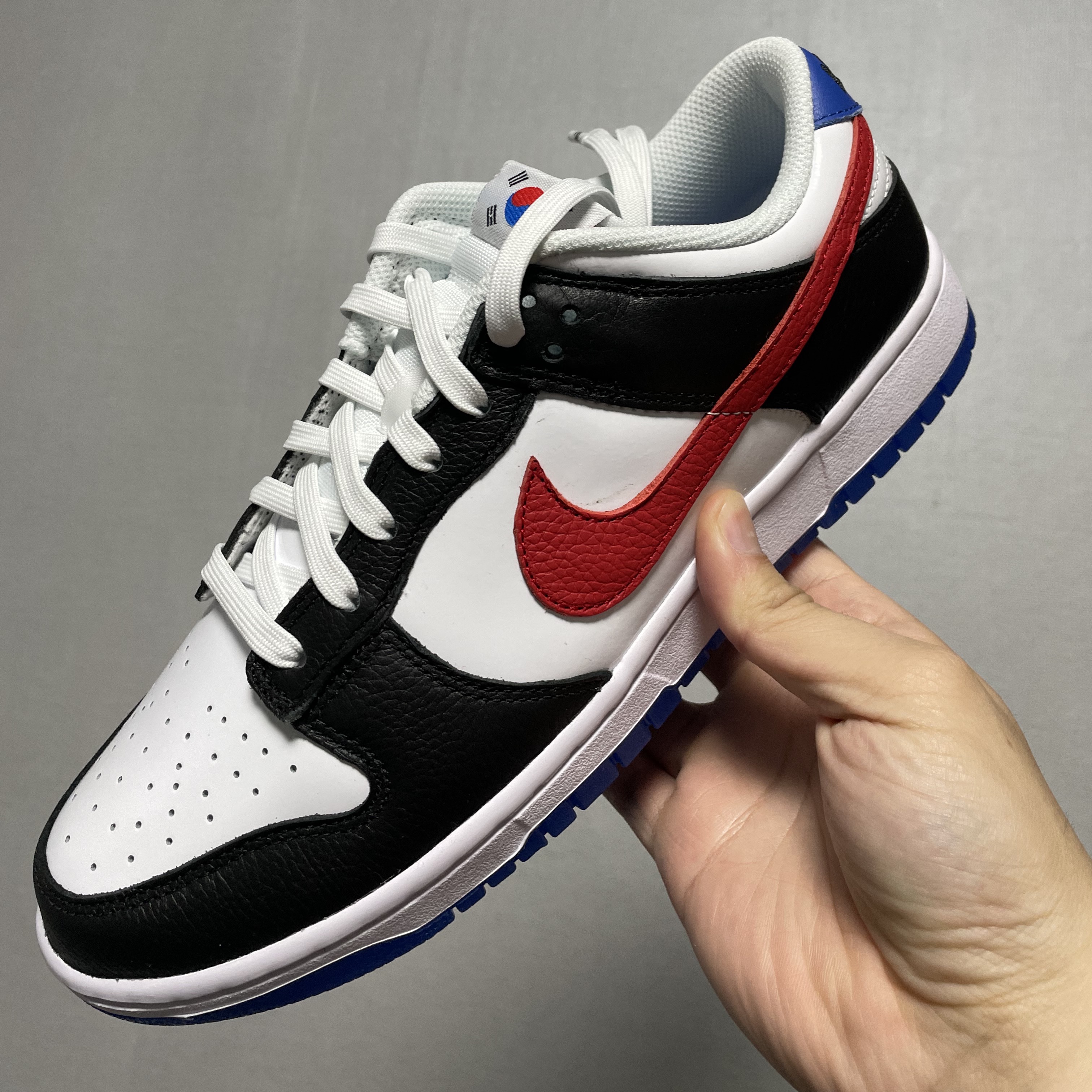 Nike Dunk Low SE Seoul 착용 스타일