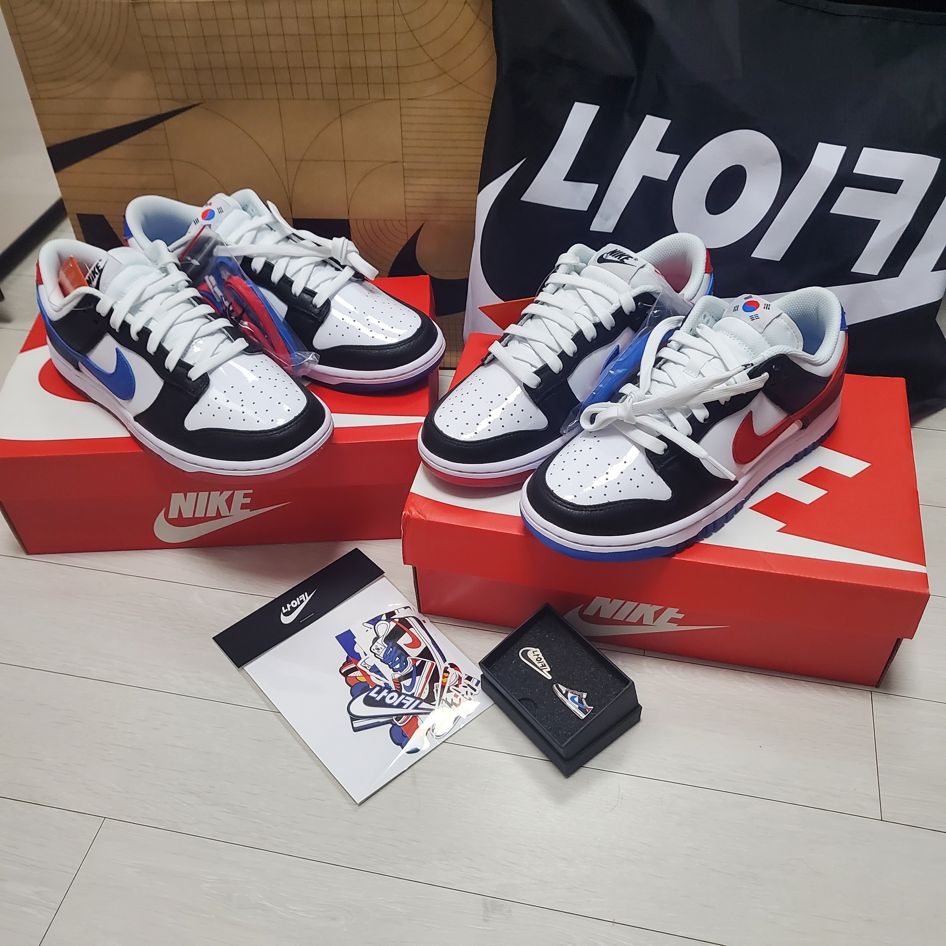 Nike Dunk Low SE Seoul (With Special Gift) 착용 스타일 - 1