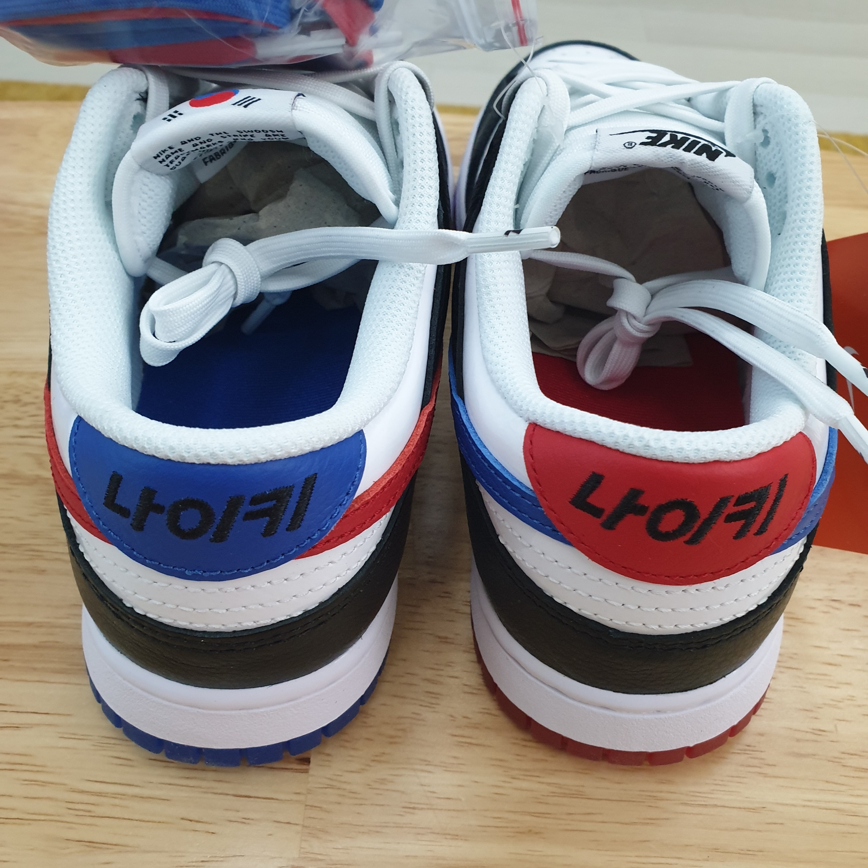 Nike Dunk Low SE Seoul 착용 스타일 - 2