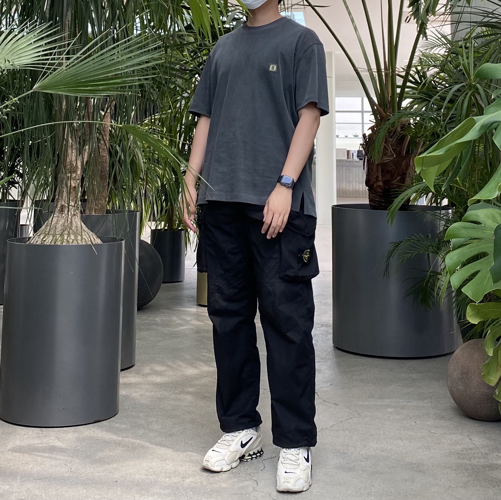 Nike x Stussy Air Zoom Spiridon Cage 2 Fossil, Stone Island 30203 Cargo Pants 5 Pockets Black - 21SS 착용 스타일 - 2