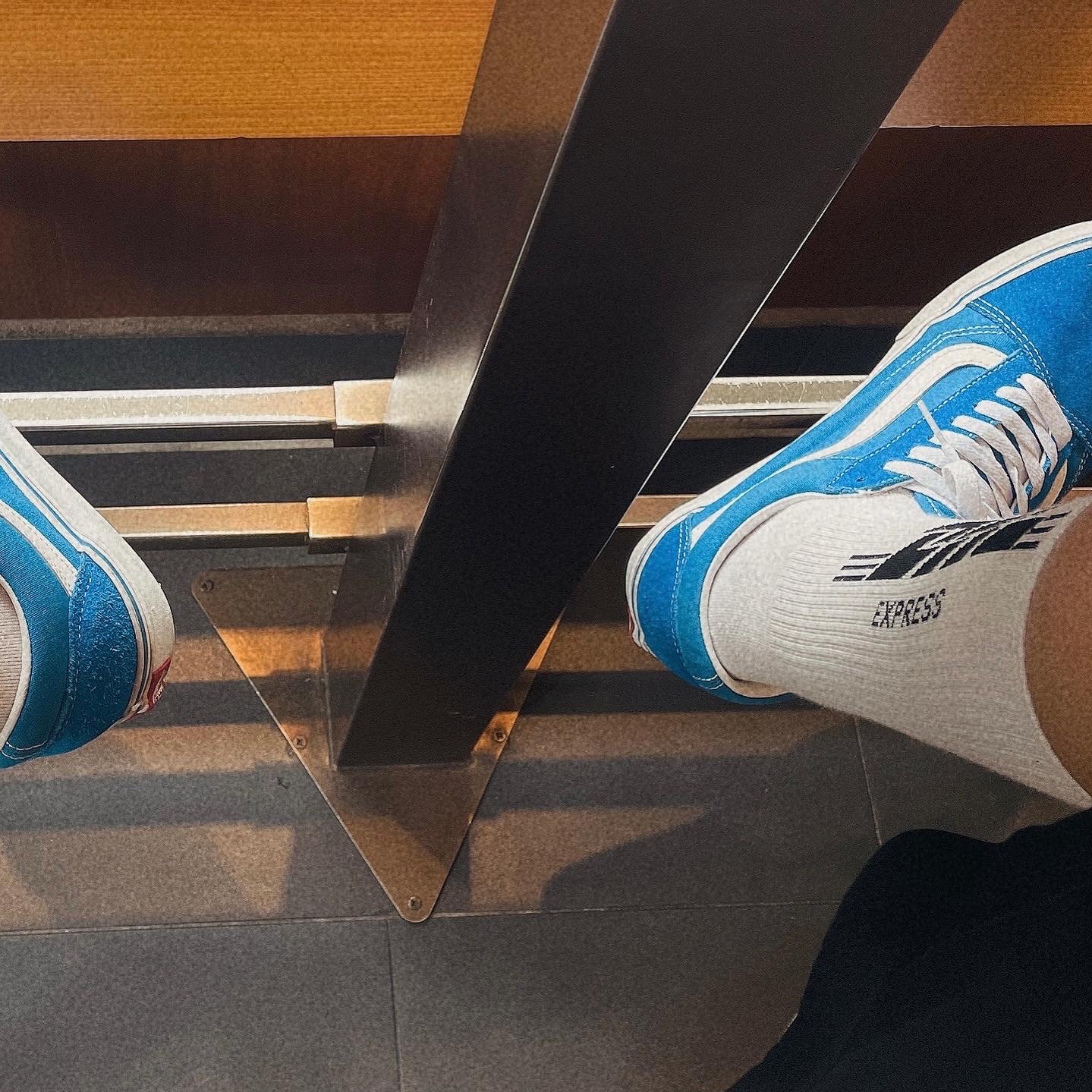 Vans Old Skool Lapis Blue 착용 스타일 - 1