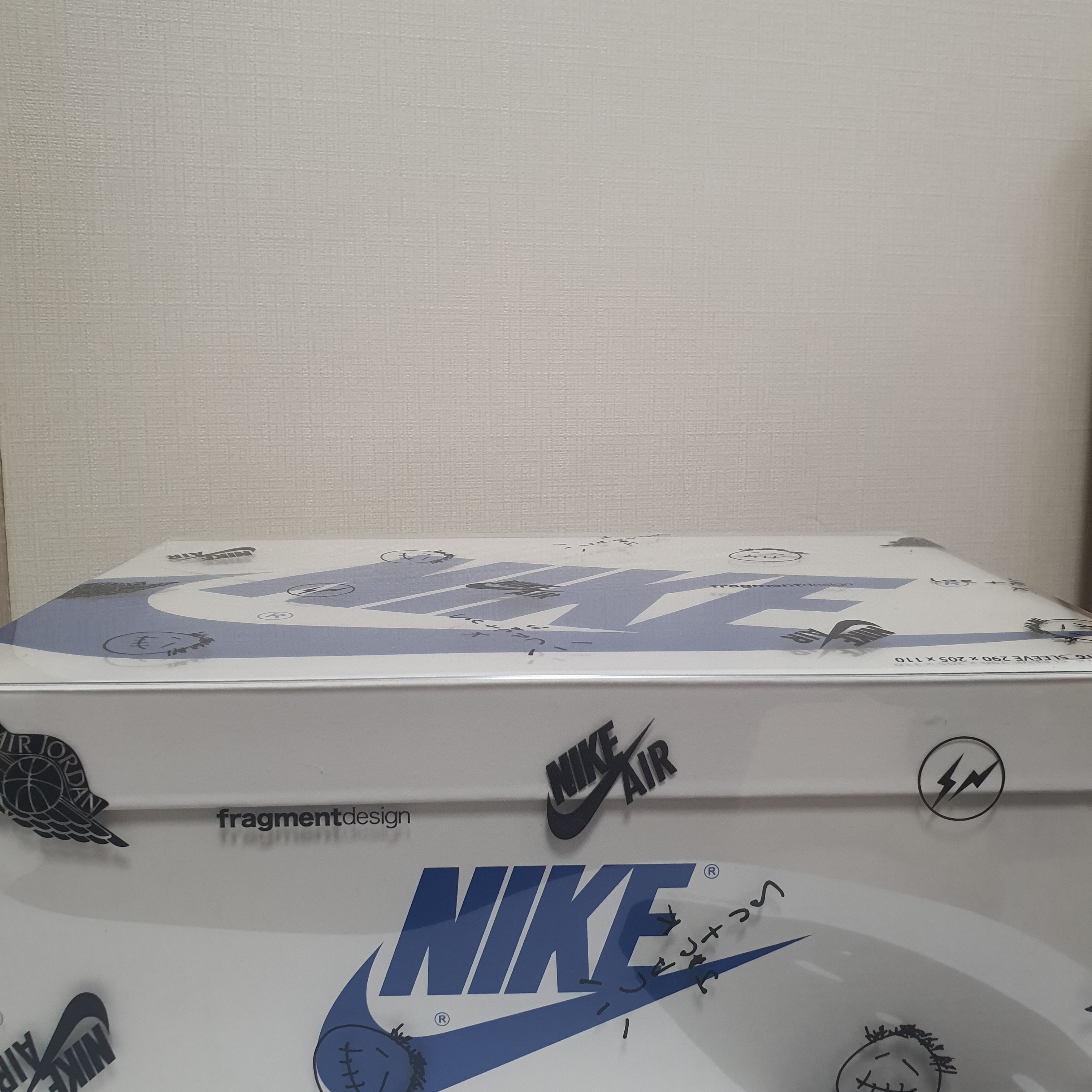 Jordan 1 x Travis Scott x Fragment Retro Low OG SP Military Blue 착용 스타일 - 1