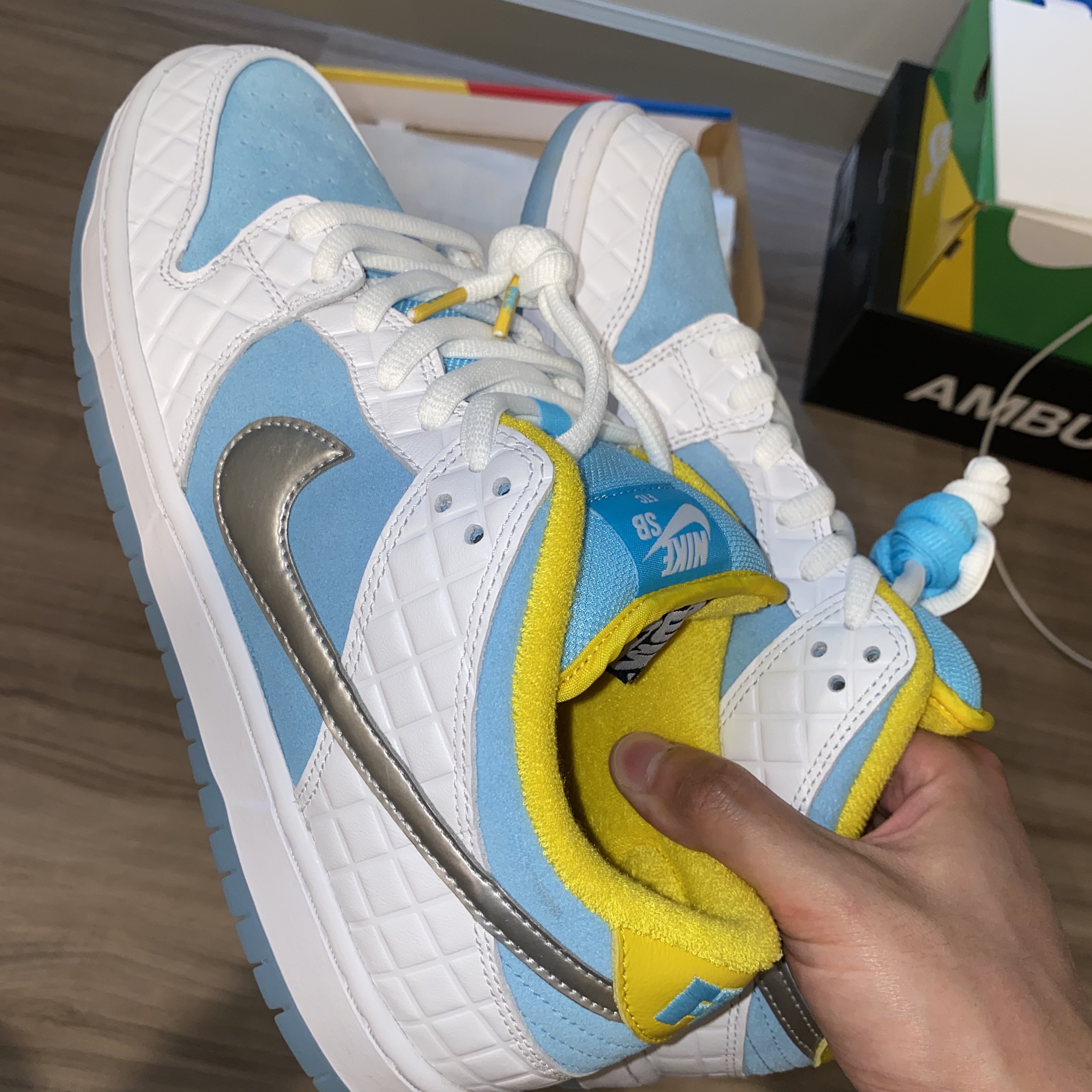 Nike x FTC SB Dunk Low Pro QS Lagoon Pulse 착용 스타일 - 1