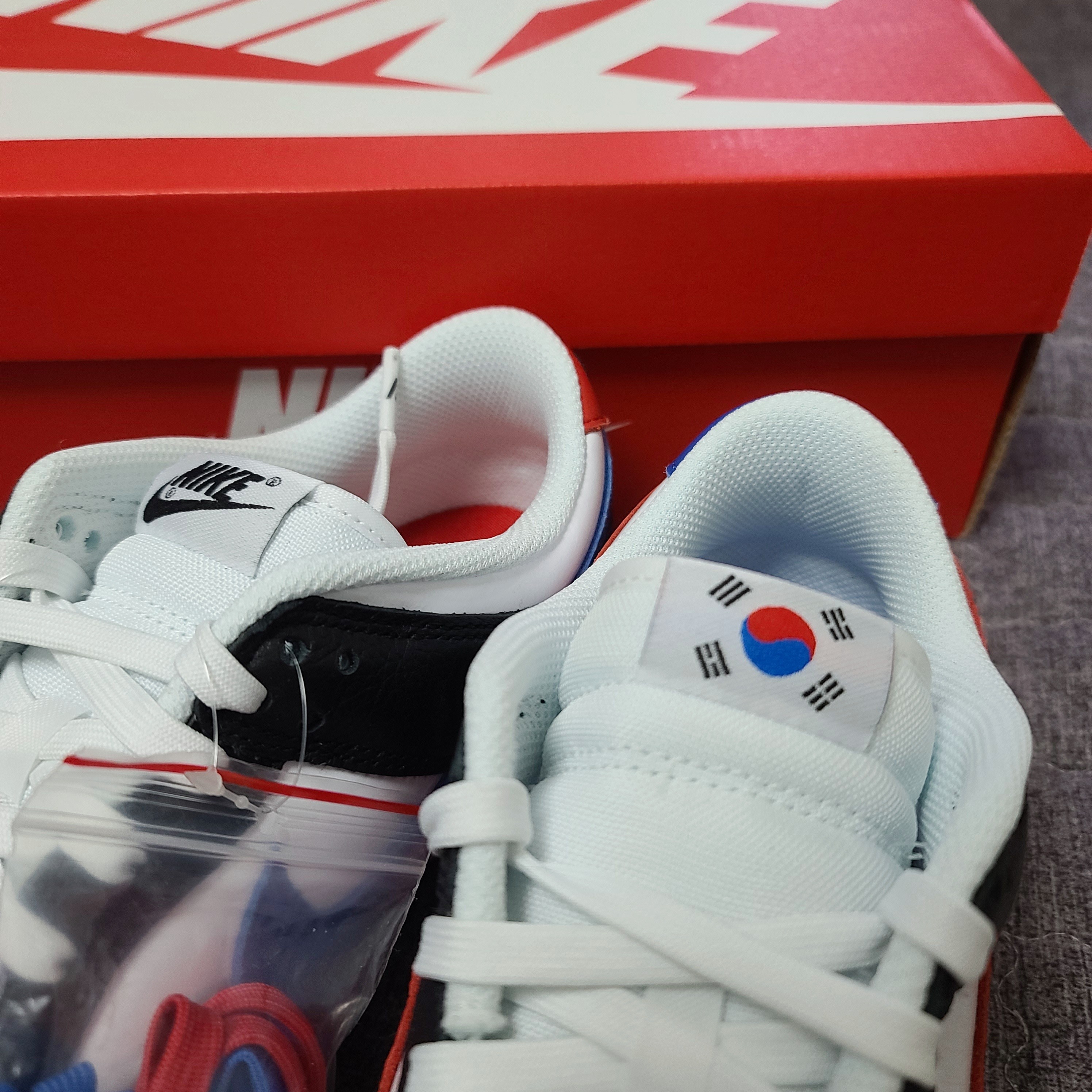 Nike Dunk Low SE Seoul 착용 스타일 - 2
