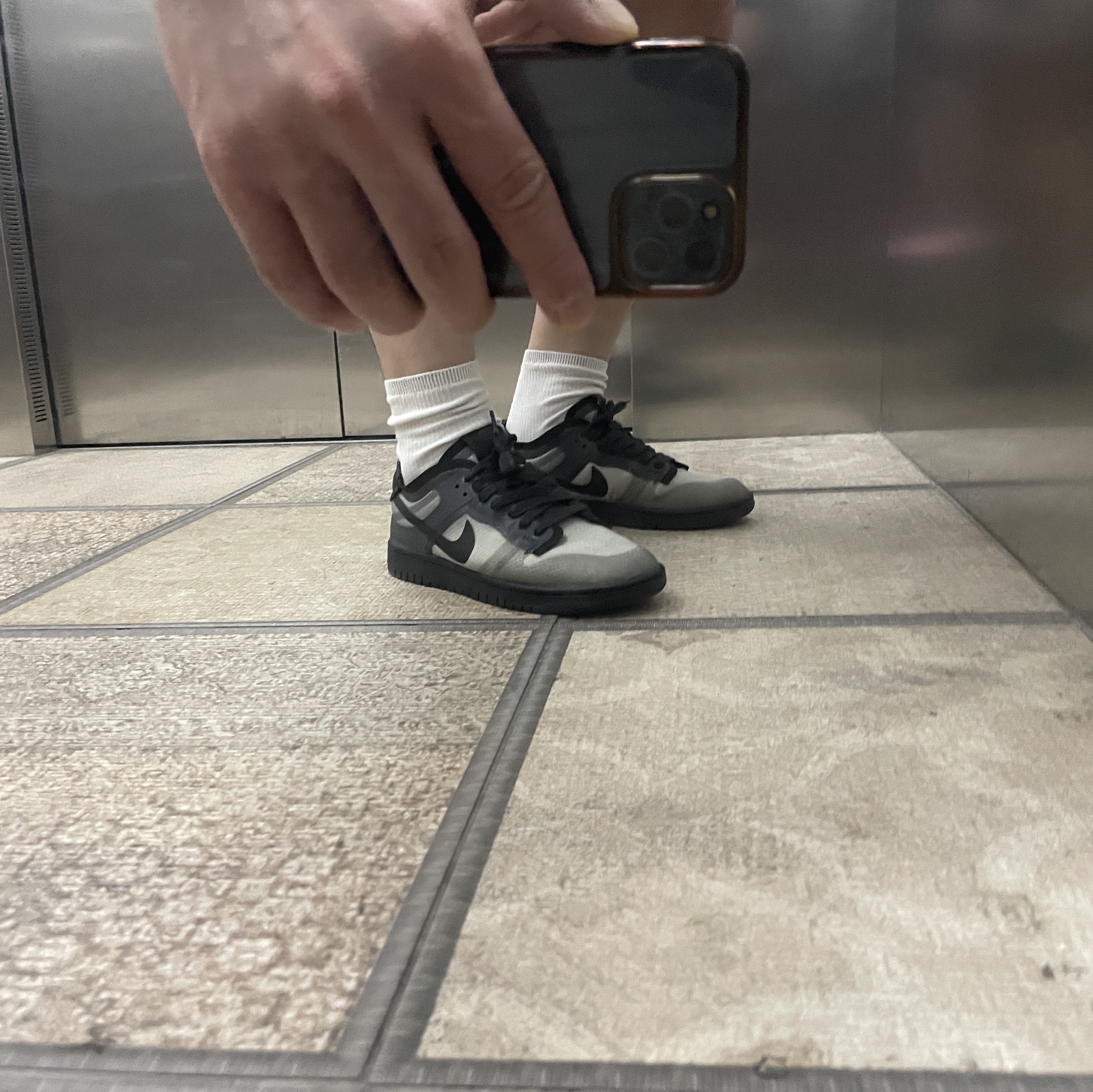 (W) Nike x Comme des Garcons Dunk Low Black 착용 스타일