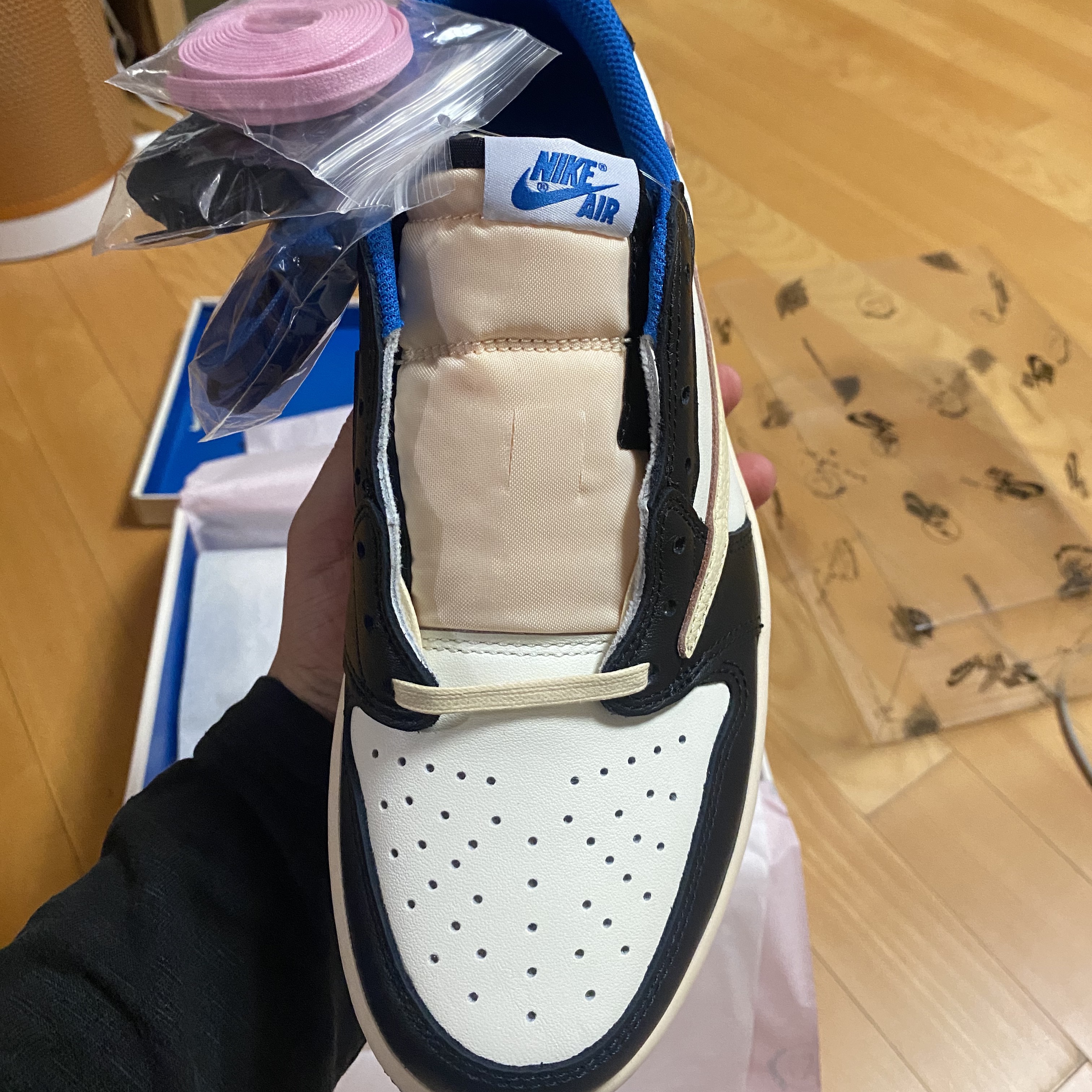 Jordan 1 x Travis Scott x Fragment Retro Low OG SP Military Blue 착용 스타일 - 2
