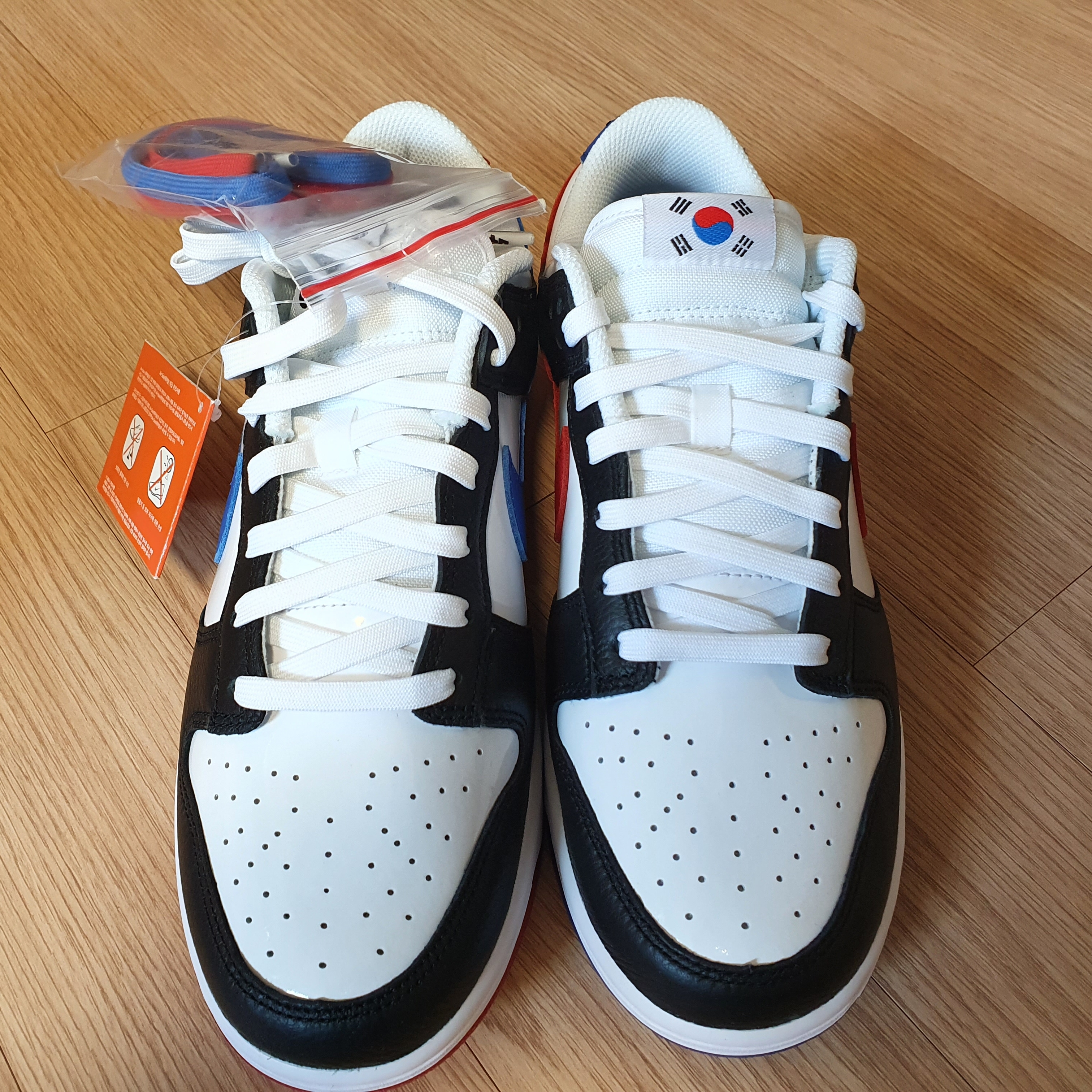Nike Dunk Low SE Seoul 착용 스타일 - 3