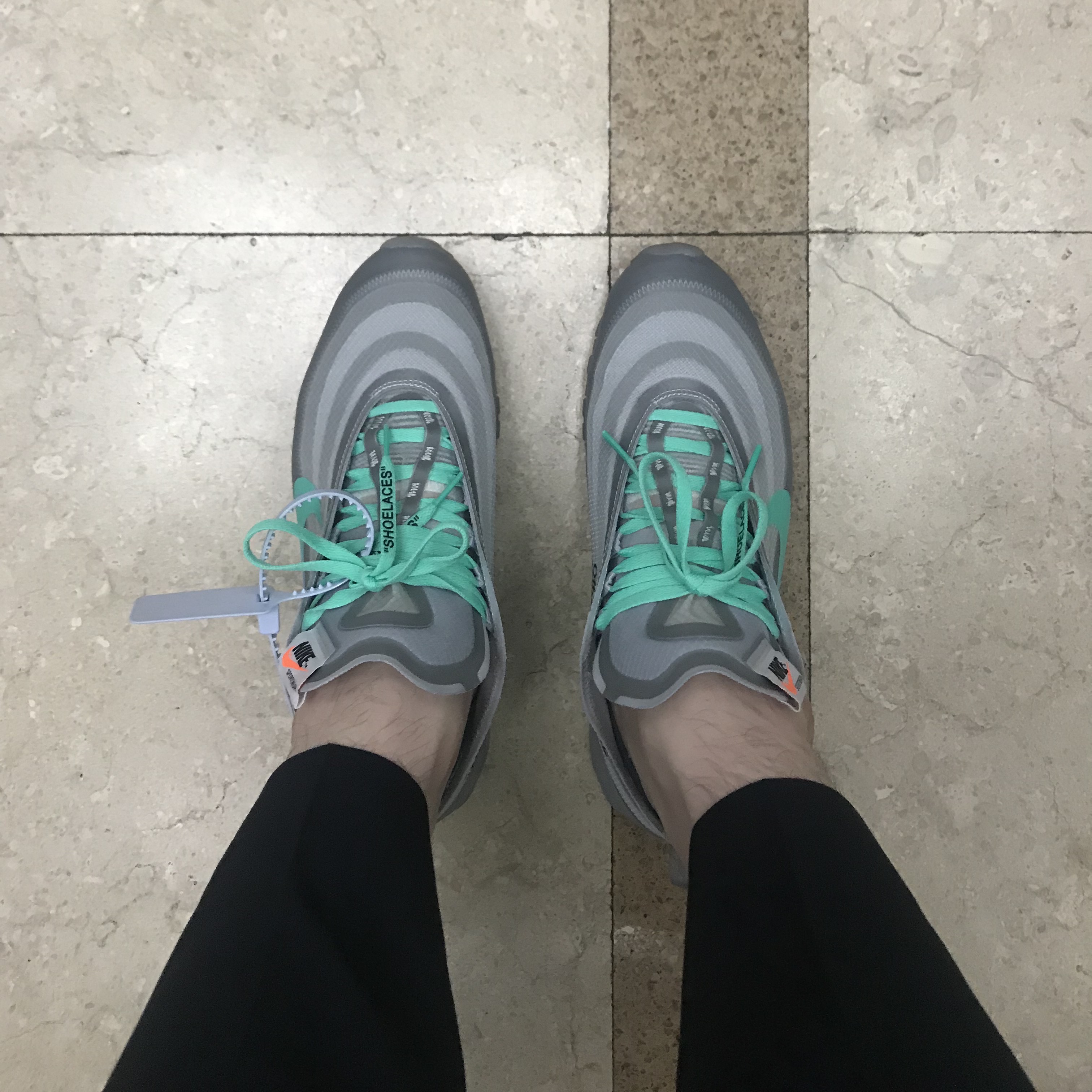 Nike x Off-White Air Max 97 Menta 착용 스타일