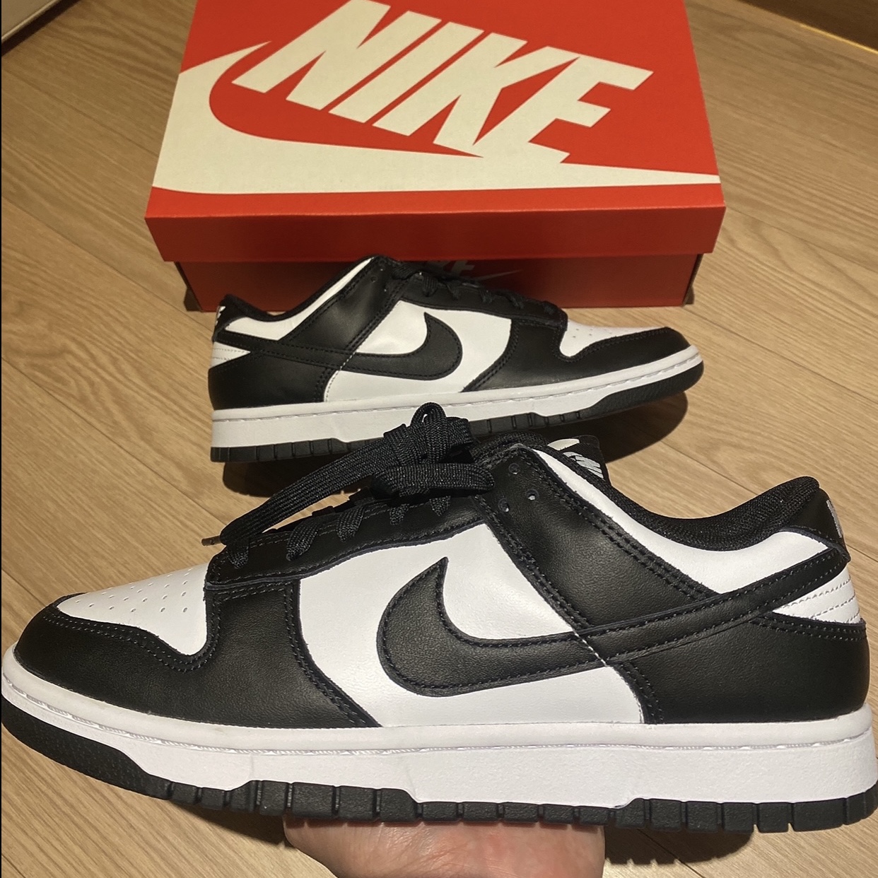 Nike Dunk Low Retro Black 착용 스타일 - 2