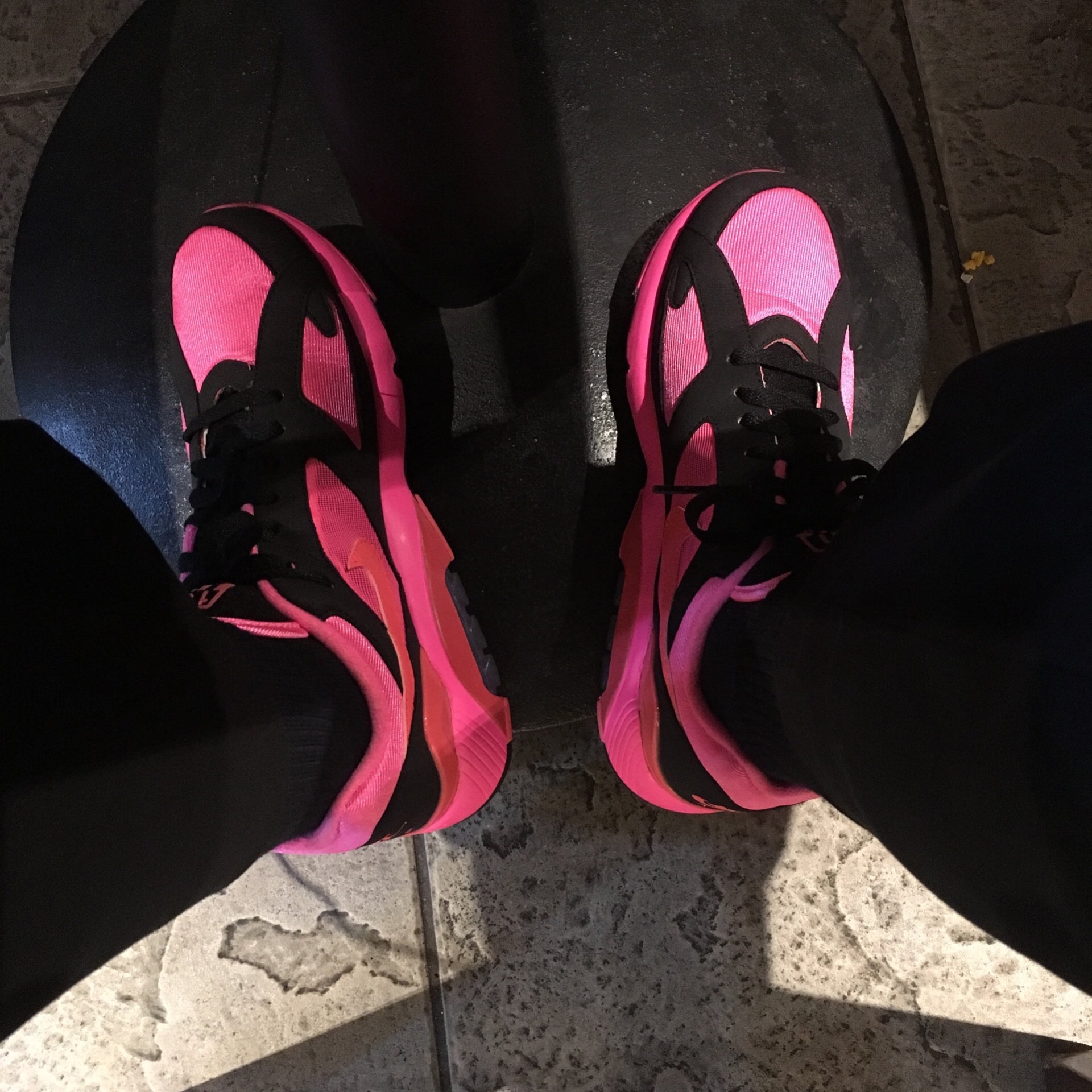 Nike x Comme des Garcons Homme Plus Air Max 180 Black 착용 스타일 - 1