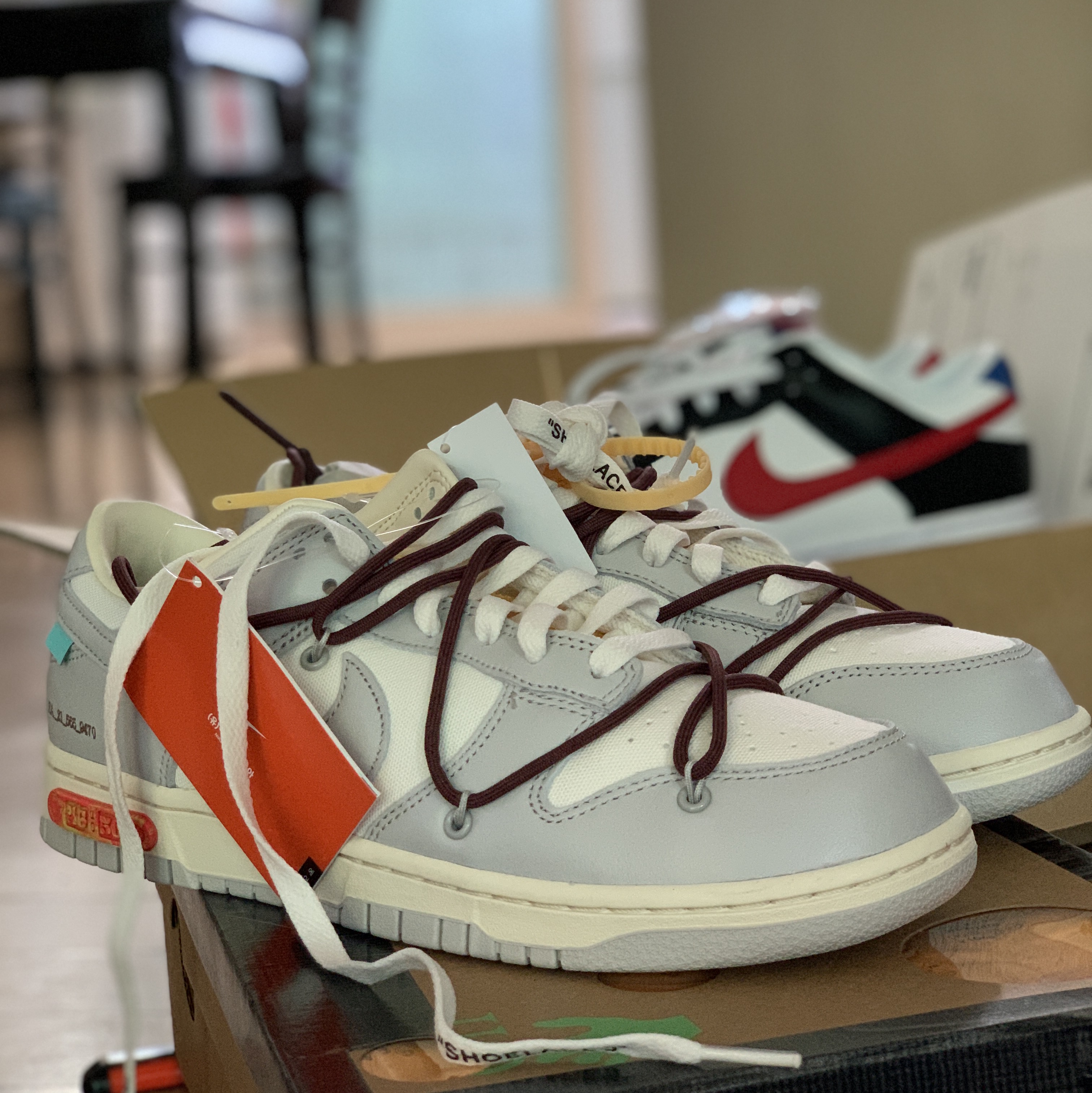 Nike x Off-White Dunk Low The 50 - Lot 46, Nike Dunk Low SE Seoul 착용 스타일 - 1