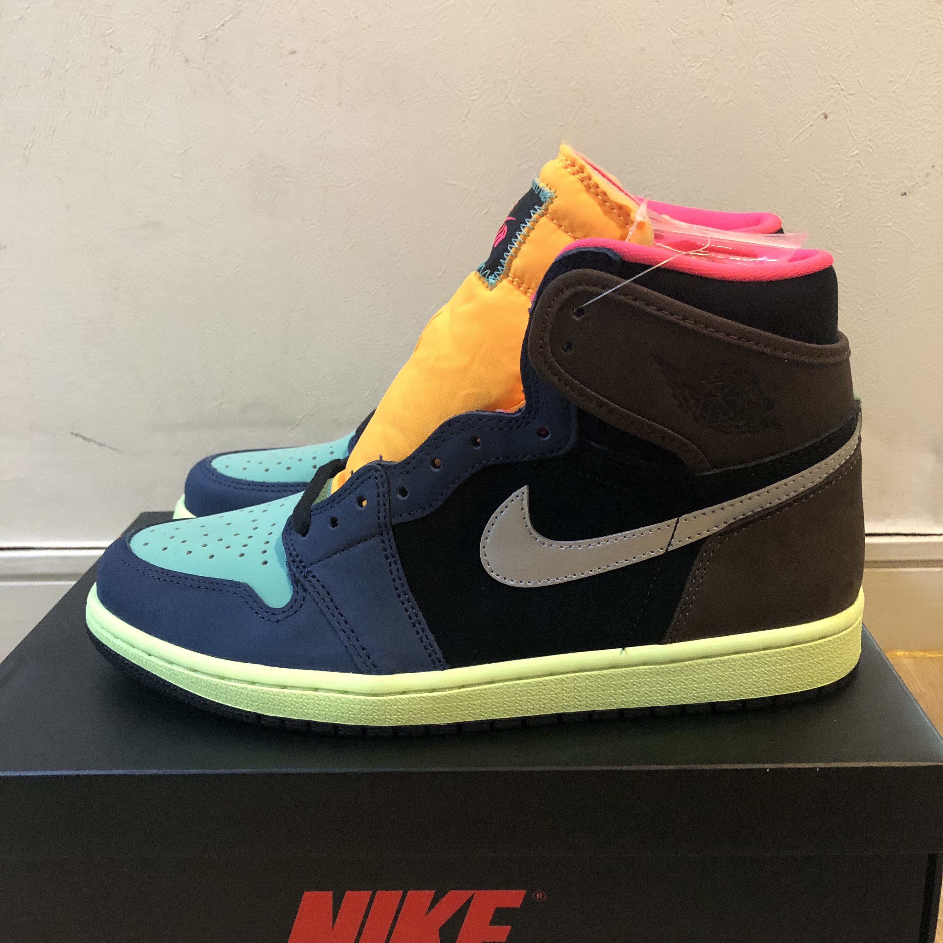 Jordan 1 Retro High Baroque Brown 착용 스타일 - 1