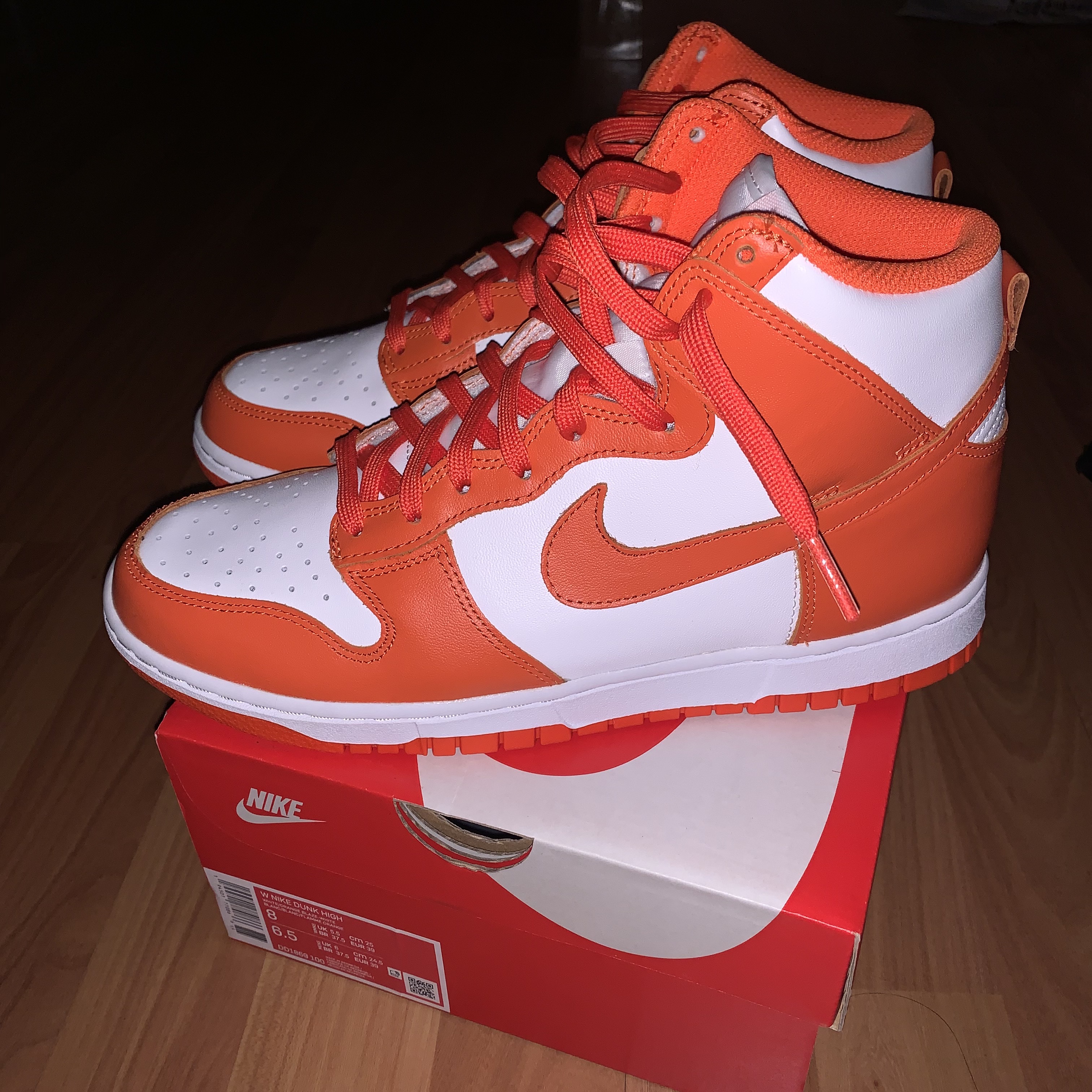 (W) Nike Dunk High Orange Blaze 착용 스타일 - 4